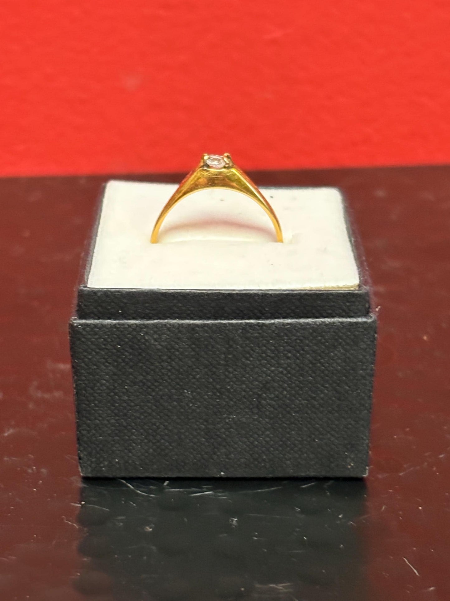 Lovely 14 K gold ring with one lovely diamond  elegant - size 9.25 - B -