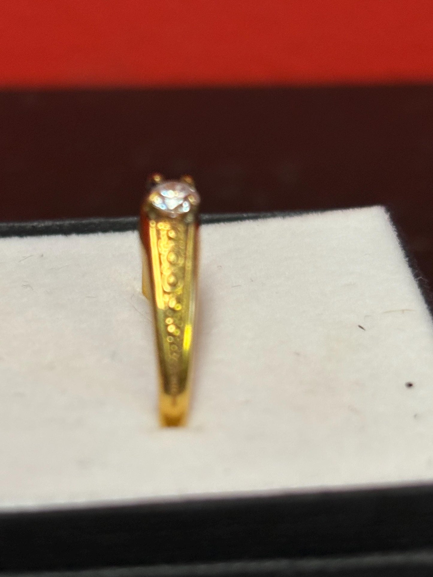 Lovely 14 K gold ring with one lovely diamond  elegant - size 9.25 - B -