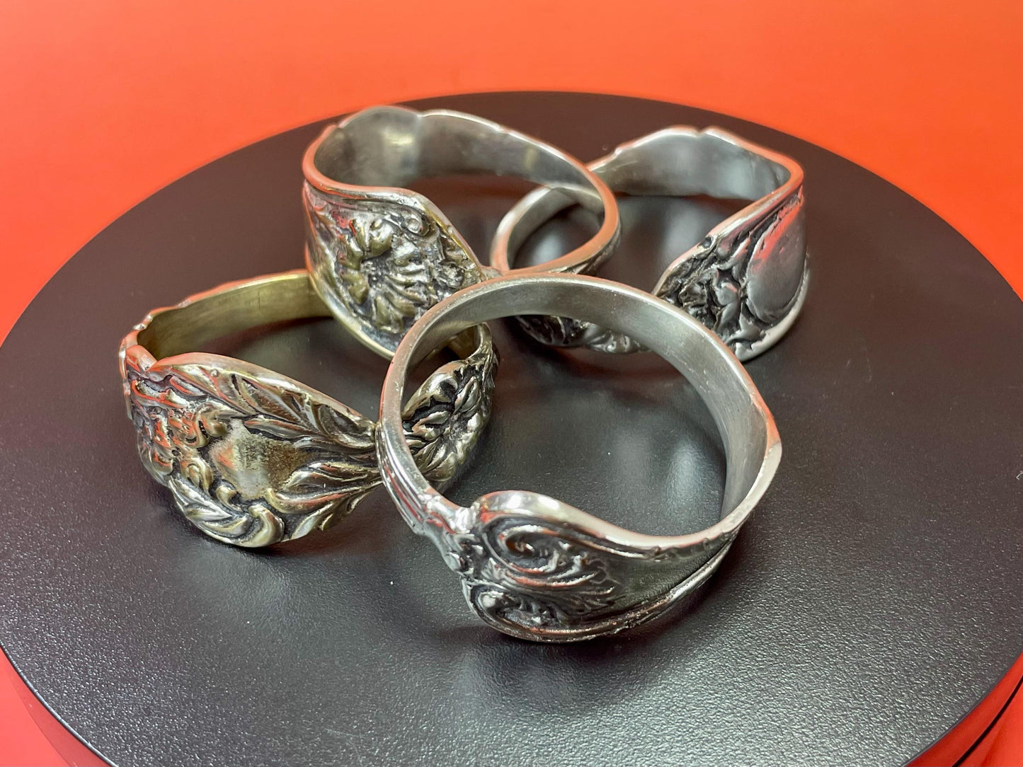 Set of 4 Metal Napkin Rings