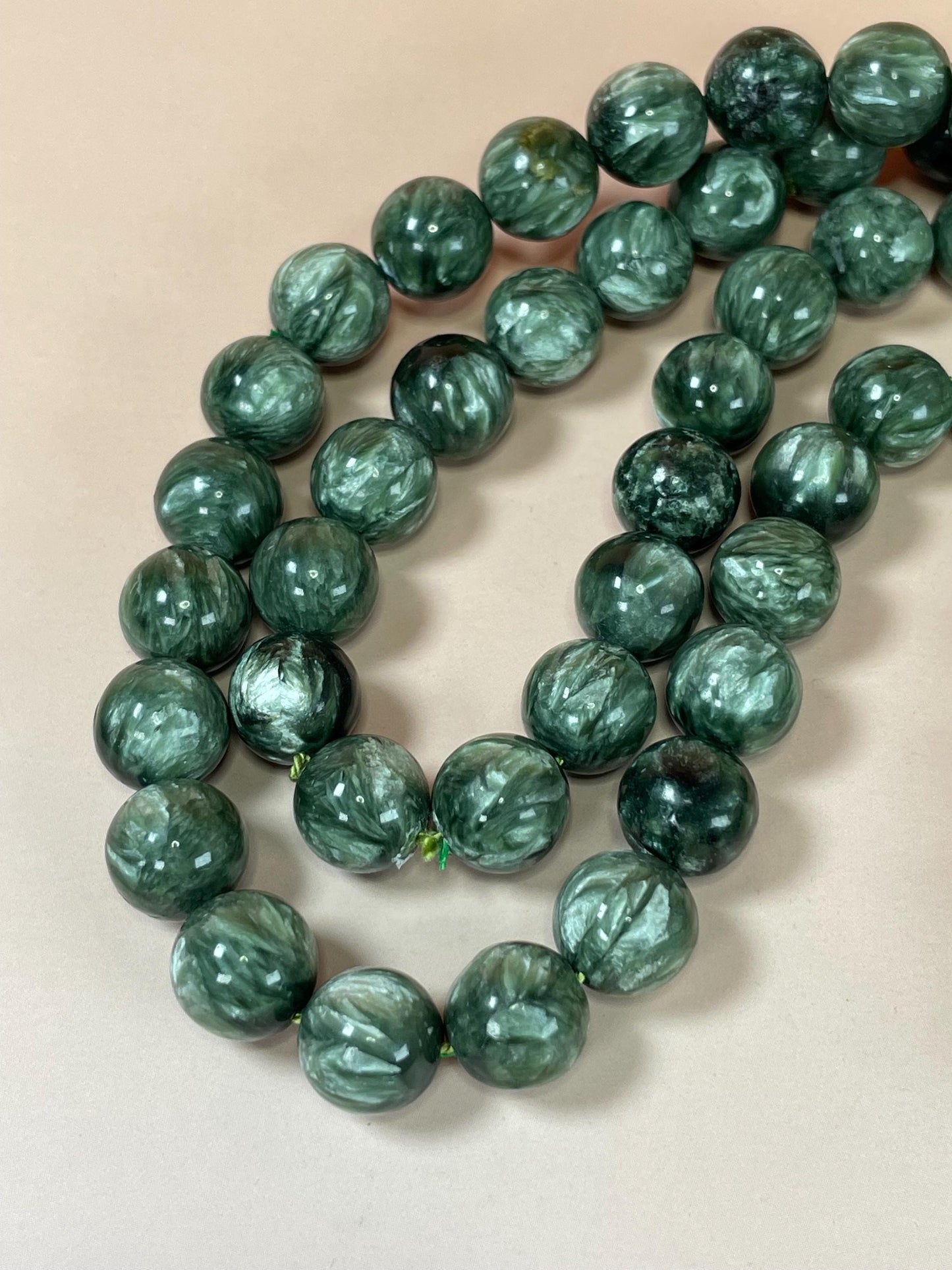 Cool Green Glass Beaded Necklace  no clasp