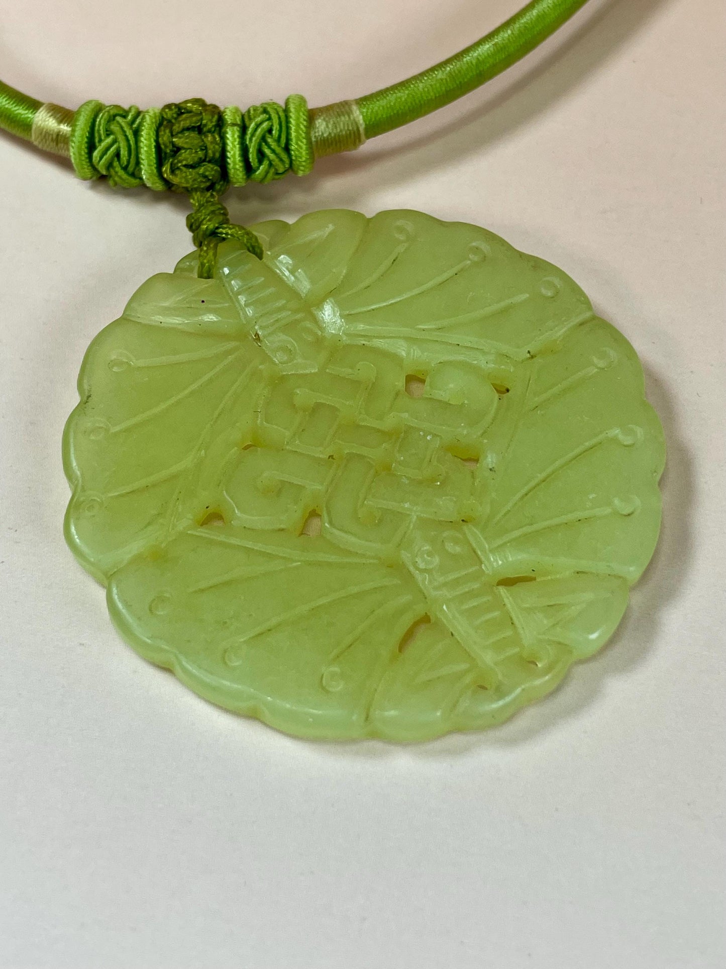 16 inch beautiful Chinese jade necklace with 2.25 inch Buddha pendant stunning
