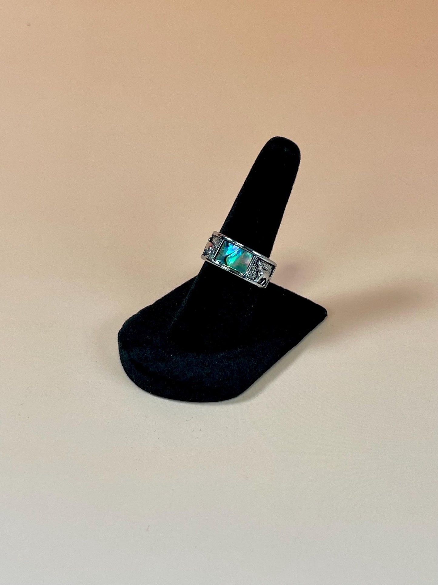 Size 6 Sterling Silver and Abalone ring  Wolf Design - B