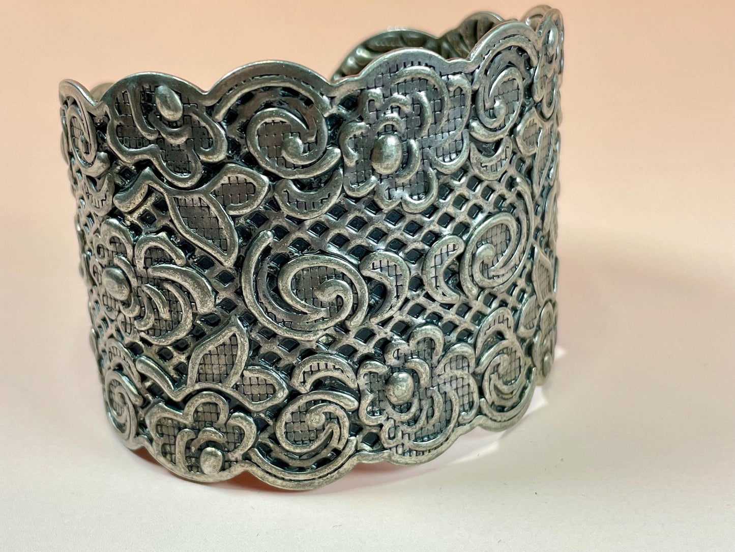 2.5 inch Detailed Metal Large cuff bracelet