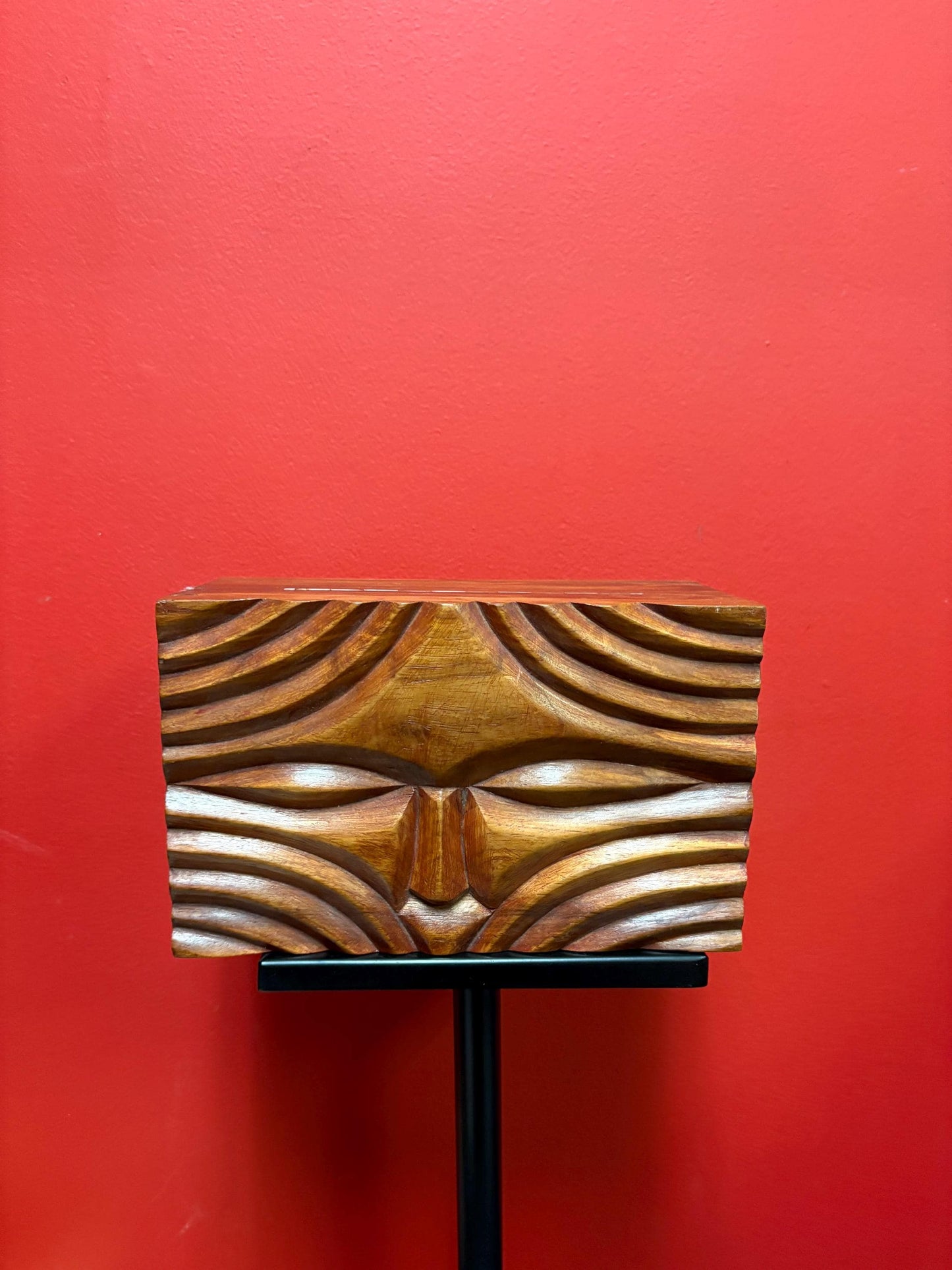 Fabulous old oceanic Islands solid wood 9.5 x 6 x 4.5 wooden box beautiful quality and the best eyes in the business  wow  great gift