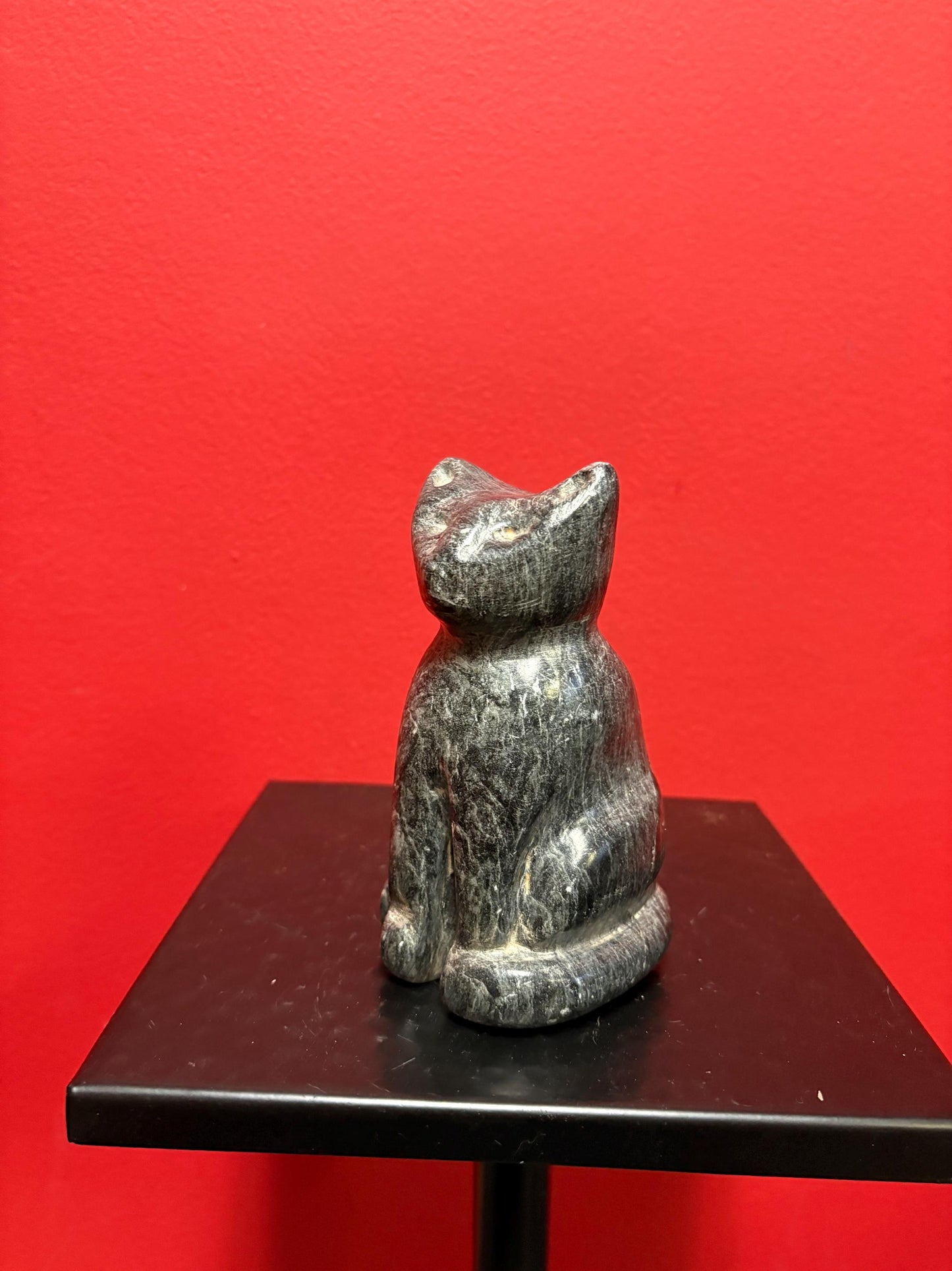 Beautiful soapstone cat 5 inches high and lovely detail  unsigned beauty - wow