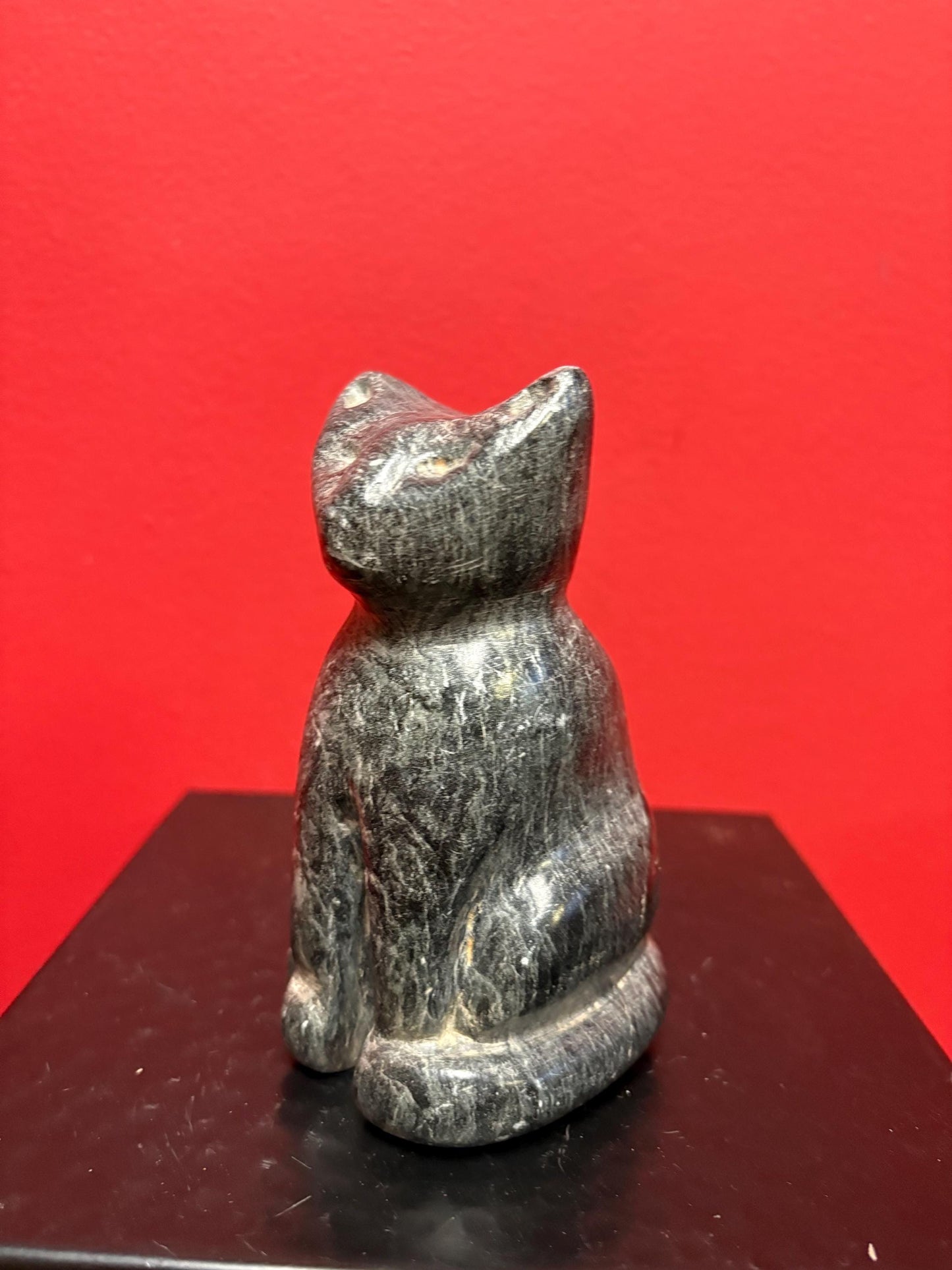 Beautiful soapstone cat 5 inches high and lovely detail  unsigned beauty - wow