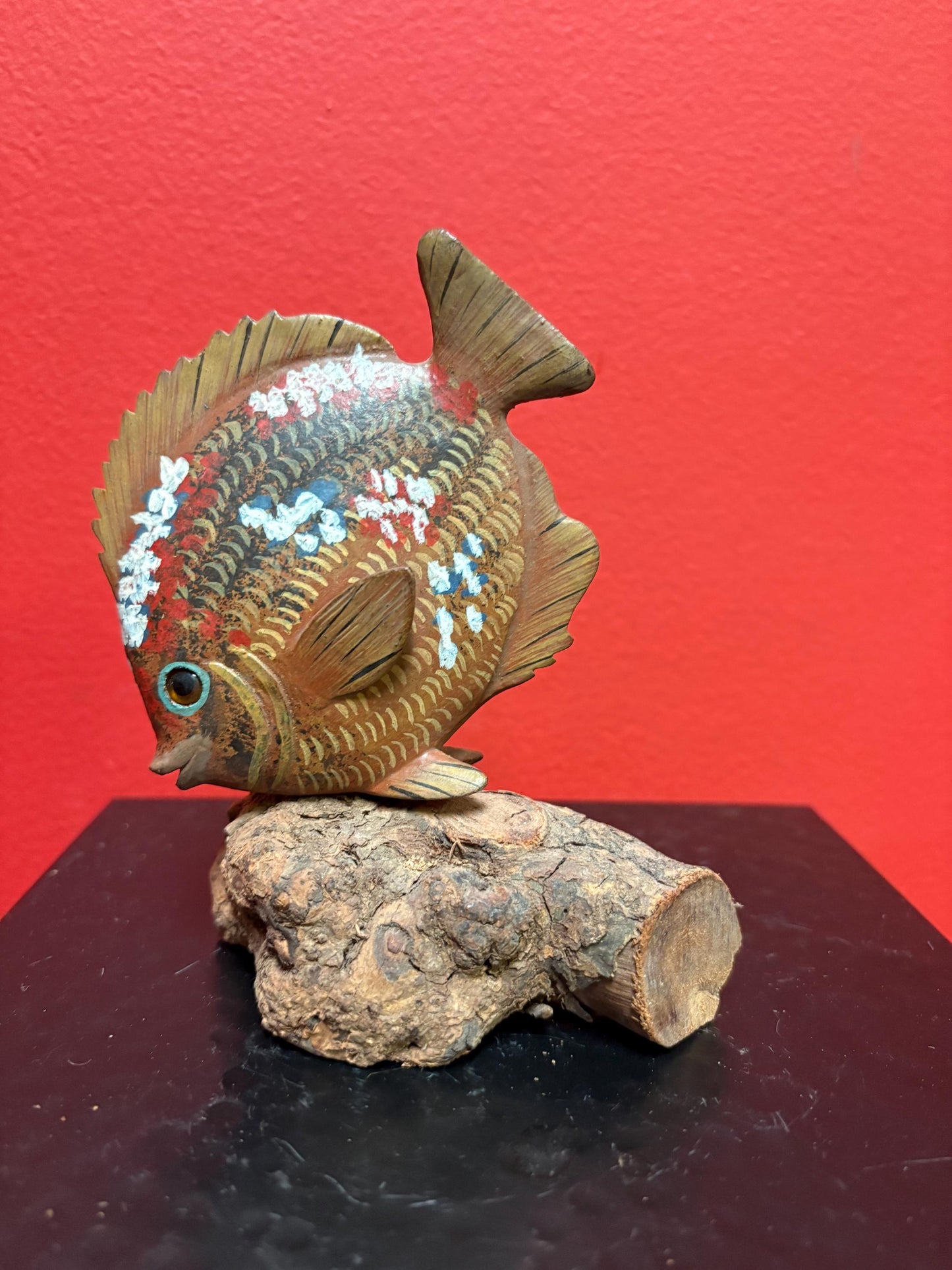 5 inch high wood  carved and painted fish on Burl wood stand  great detail and perfect gift  value priced