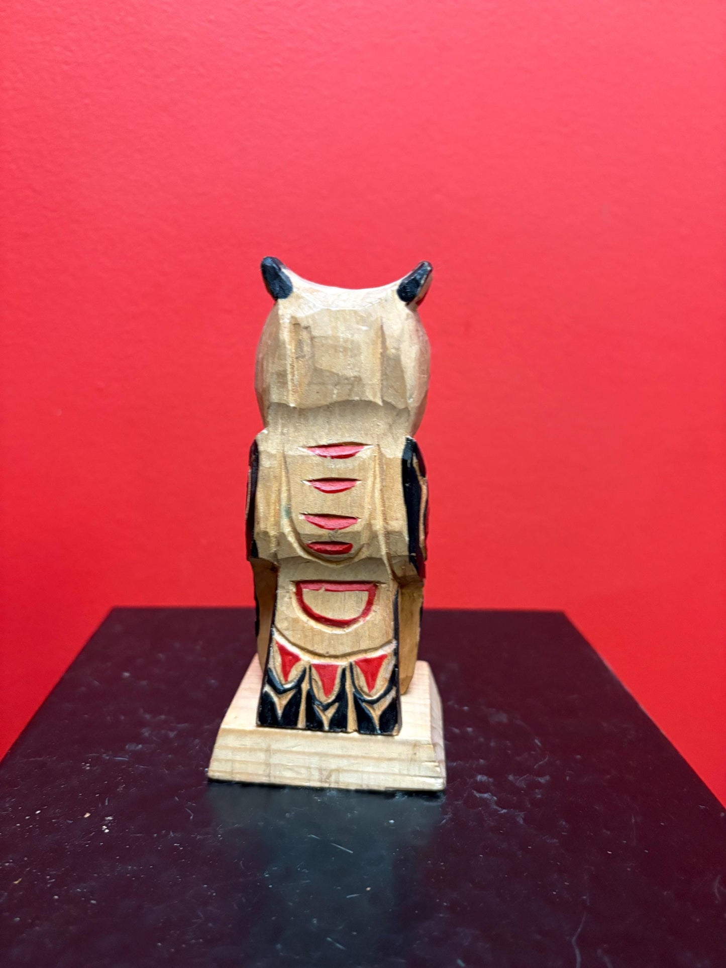 Lovely indigenous first nation pacific north West Coast 5 inch tall Thunderbird totem attributed to Bradley Joseph Junior  great value