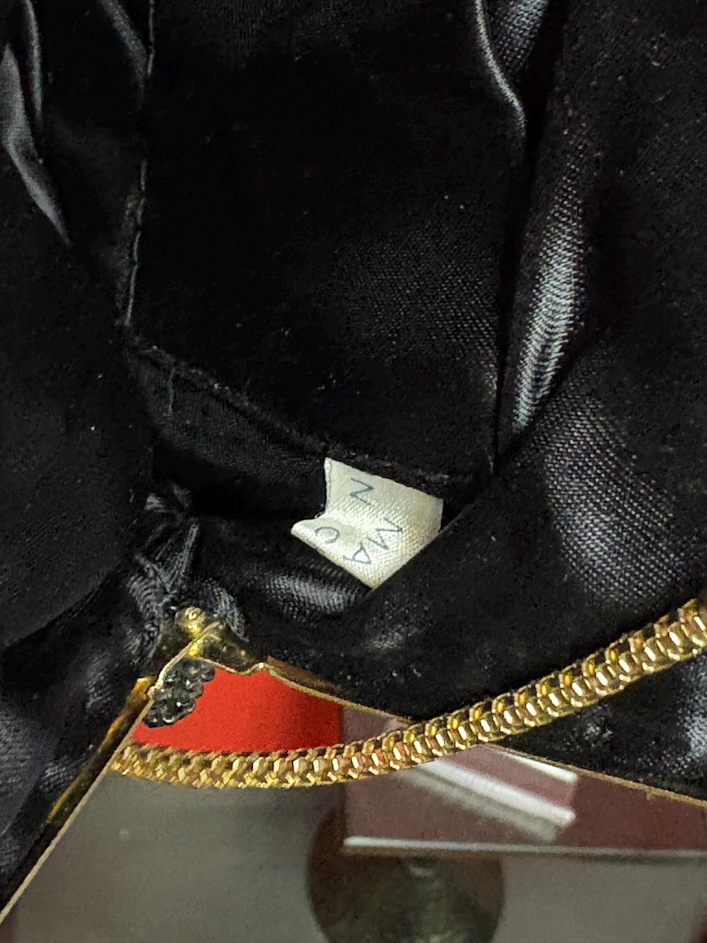 Very cool beaded vintage purse - 11 inches long  - great condition