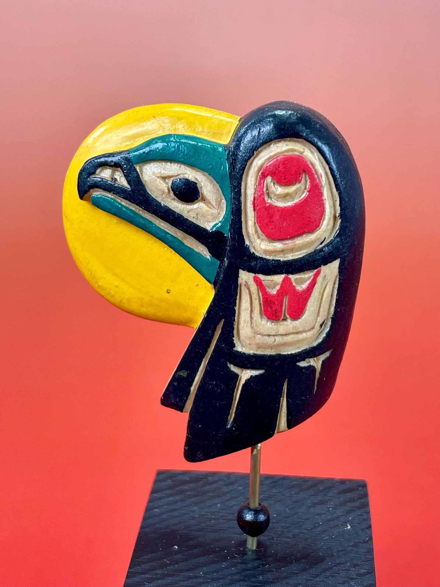 Lovely indigenous first Nations Pacific northwest Coast Artie George Raven carving on stand  total 4.5 inches  Lovely detail and quality