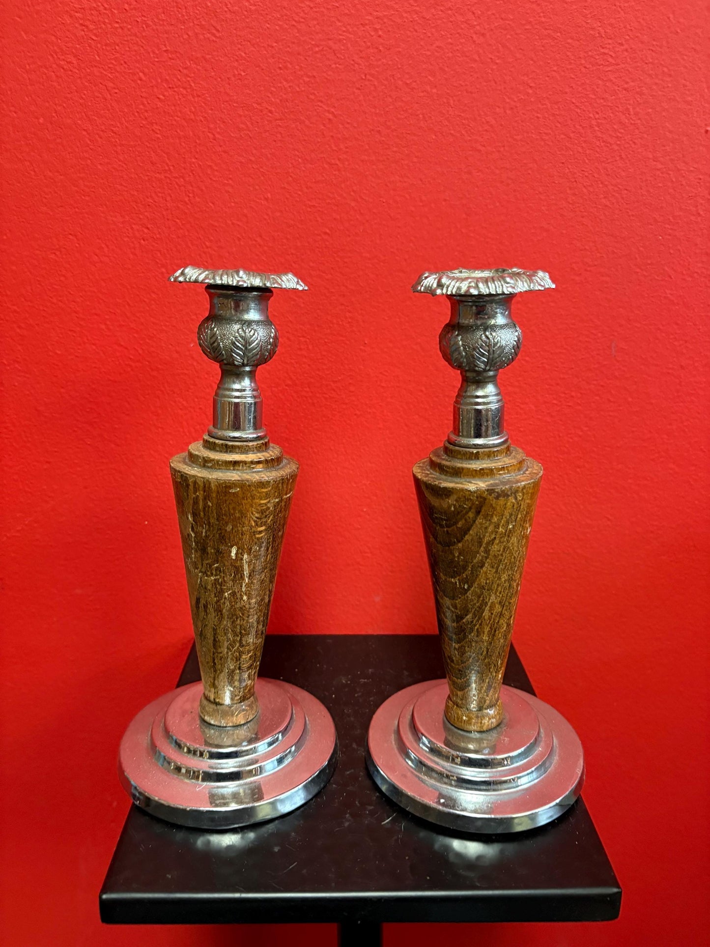 Pair of lovely 9 inch antique oak and silver plate candlesticks  perfect for the table or a gift  great value