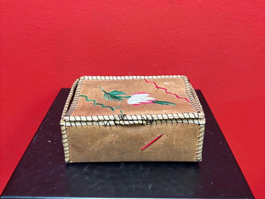 Beautiful indigenous Cedar bark box 4 1/2 x 3 x 2 high  great gift