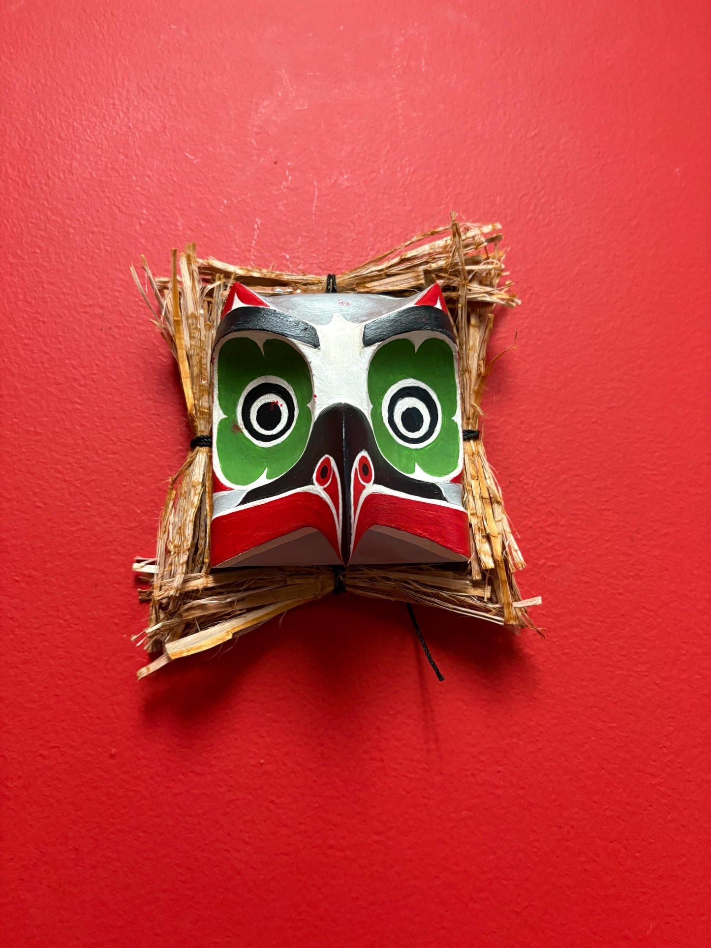 Beautiful indigenous first nation West Coast Brian SCOW alert Bay painted OWL mask - 6 inches  see photos  good value