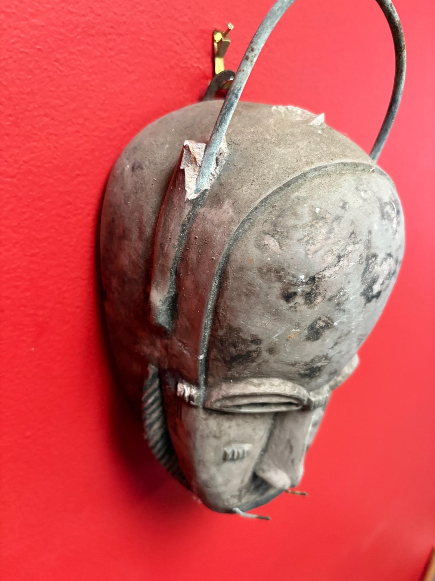 African plaster material mask by Austin productions 1971  little chips and very unusual  so heavy- 11 x 5 wide