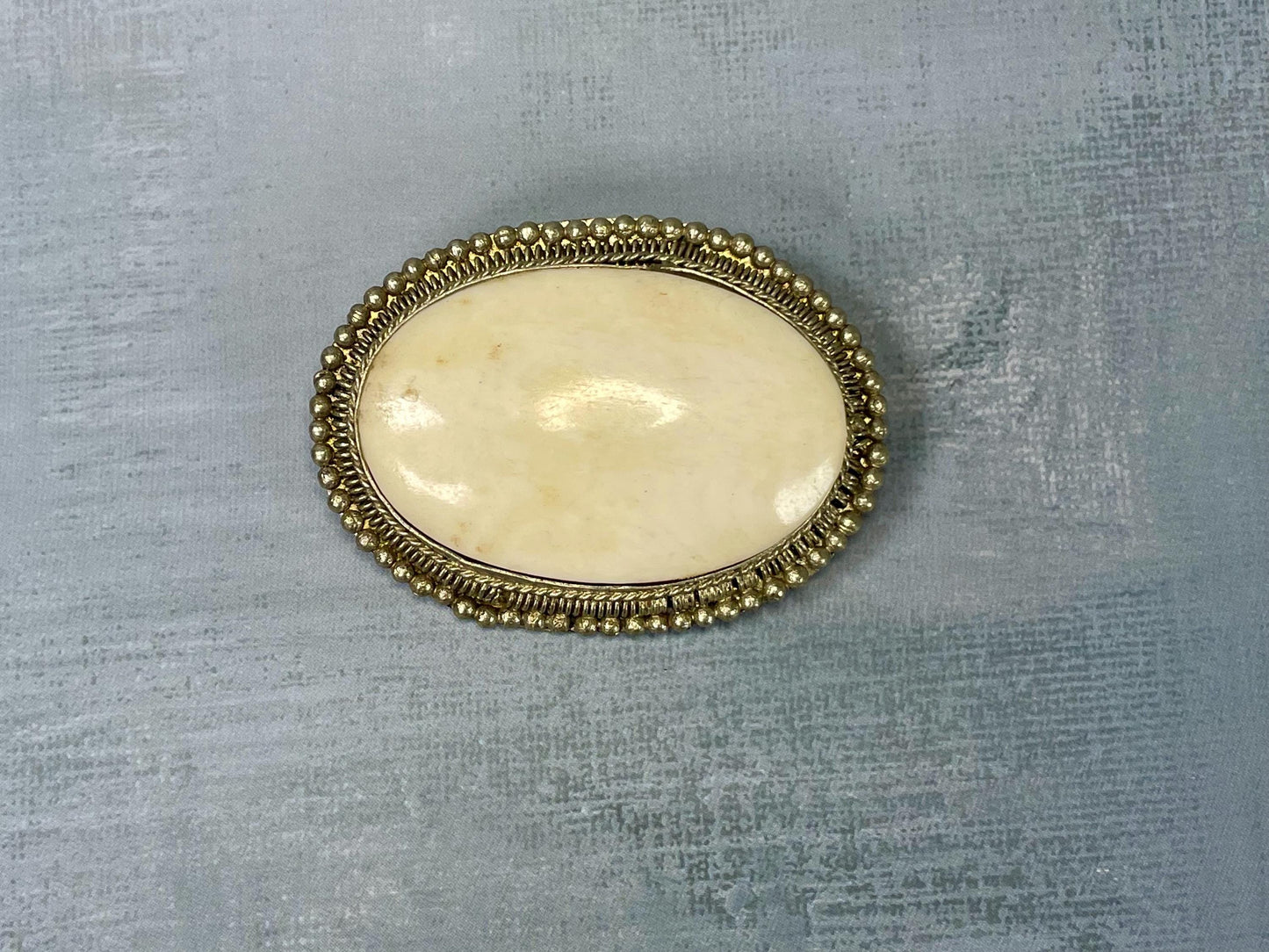 Bone Coloured Vintage Brooch