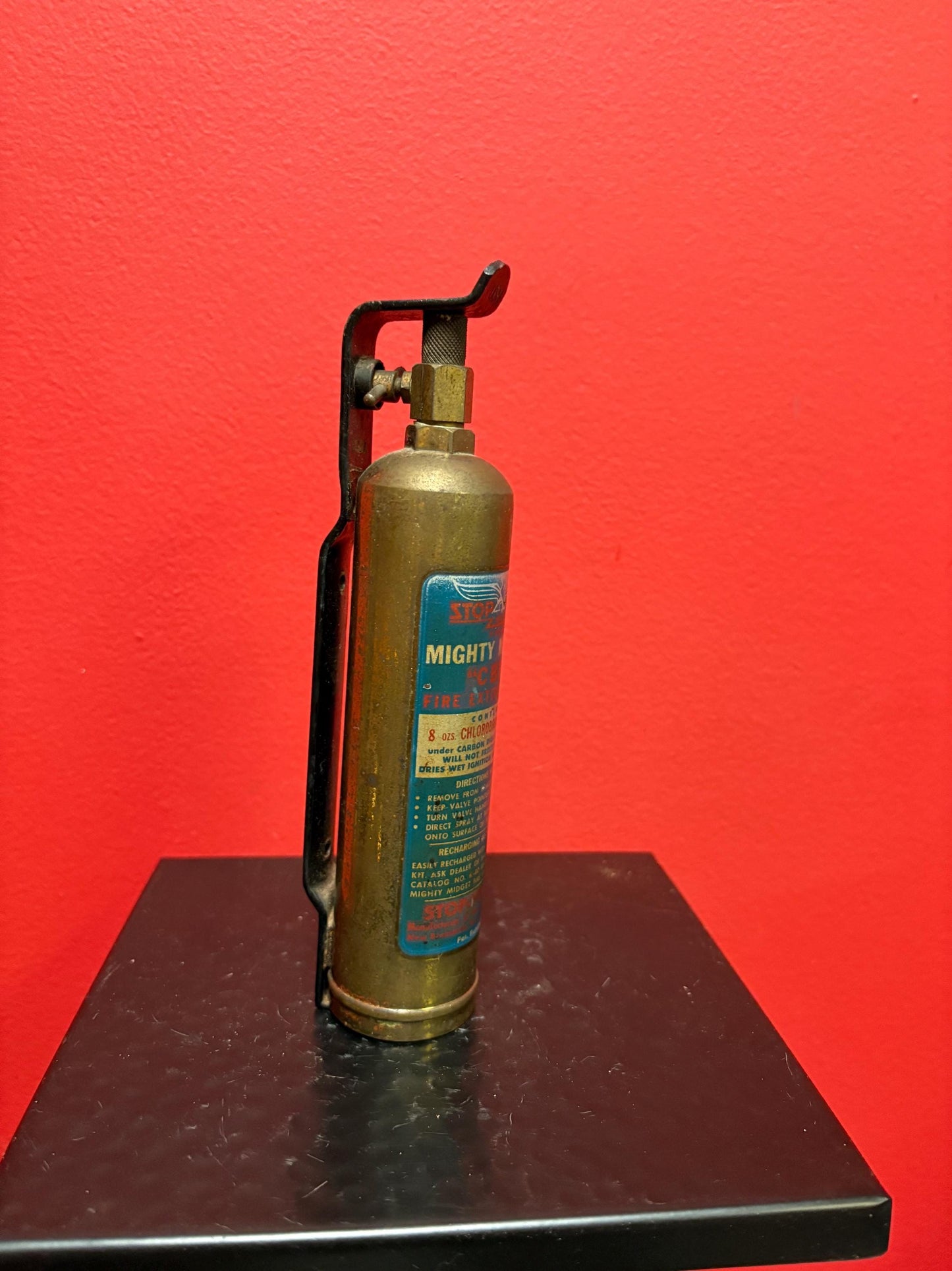Antique 8 inch mighty midget fire extinguisher salesman sample  empty  so cool