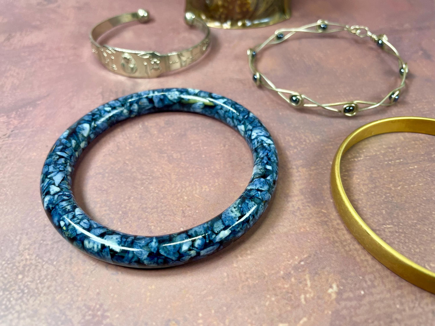 Fantastic lot of 5 Bracelets