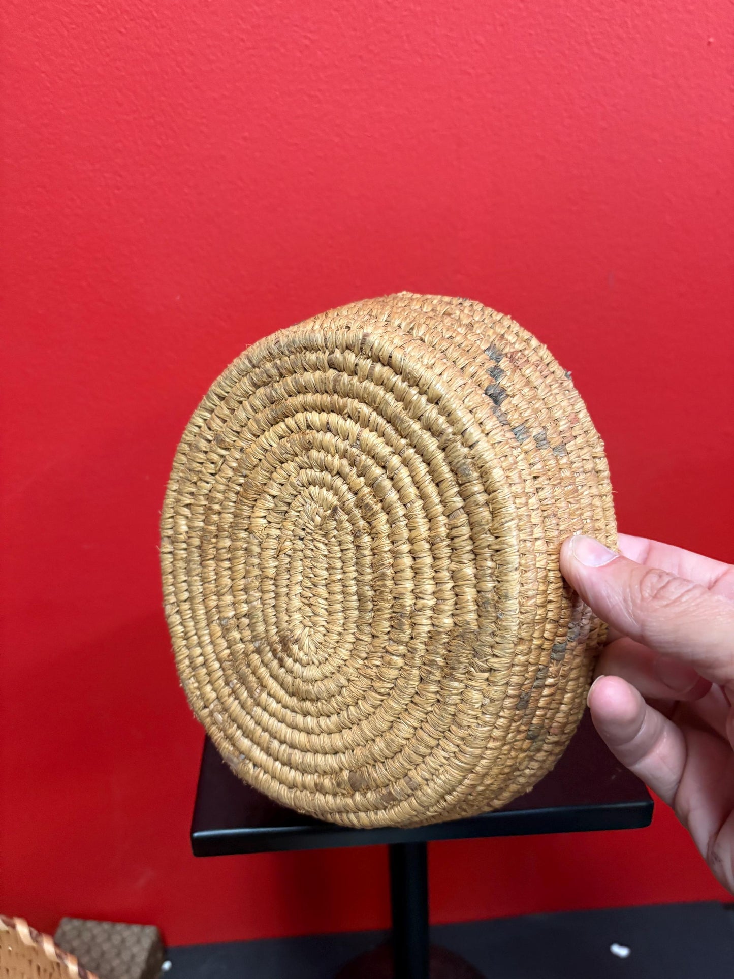 Beautiful Canadian indigenous 8 x 7 x 2 high  West Coast basket  good antique condition and great value