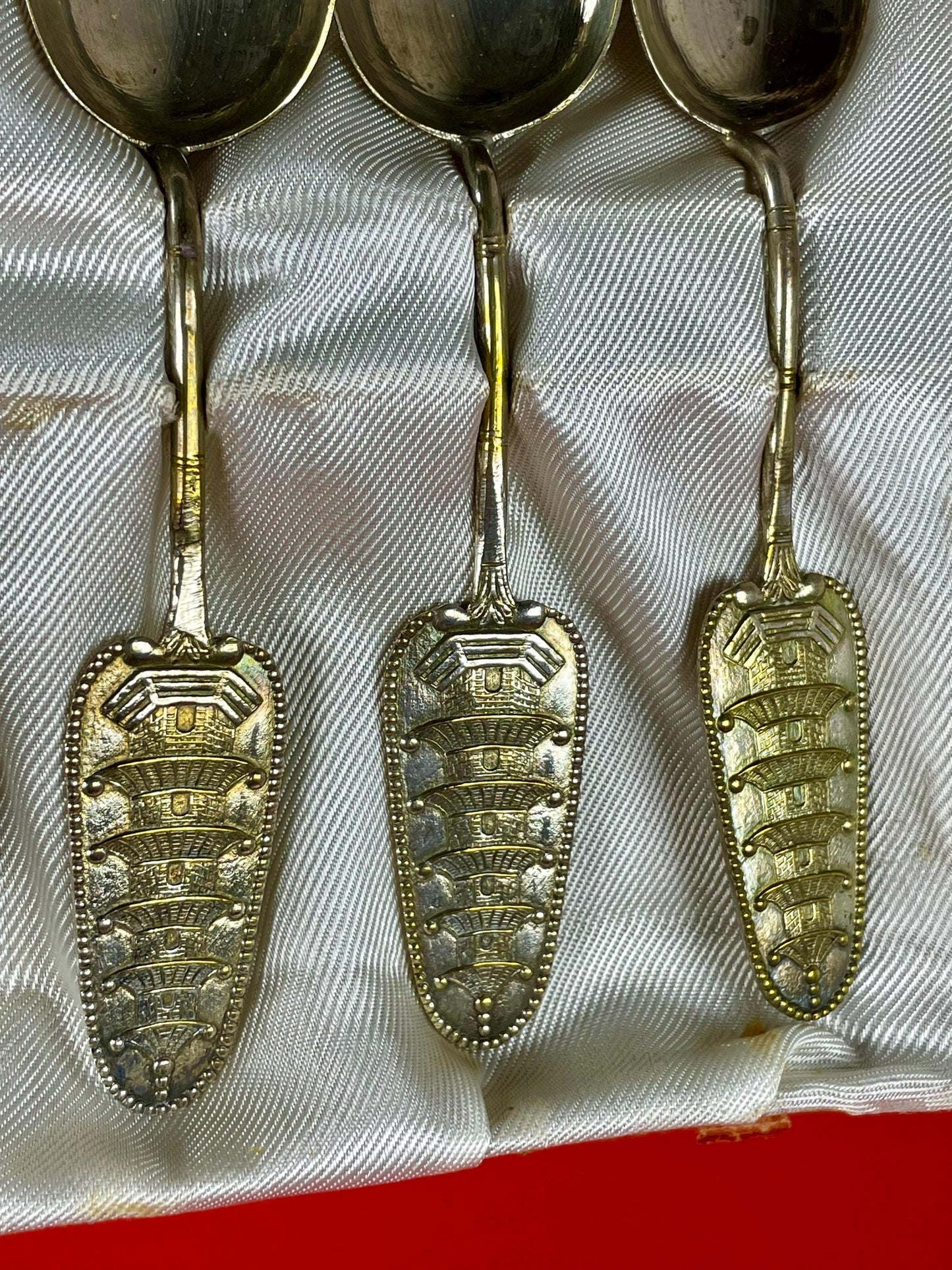 Silver-Plated Spoons Set  4.5 in  in Case -B