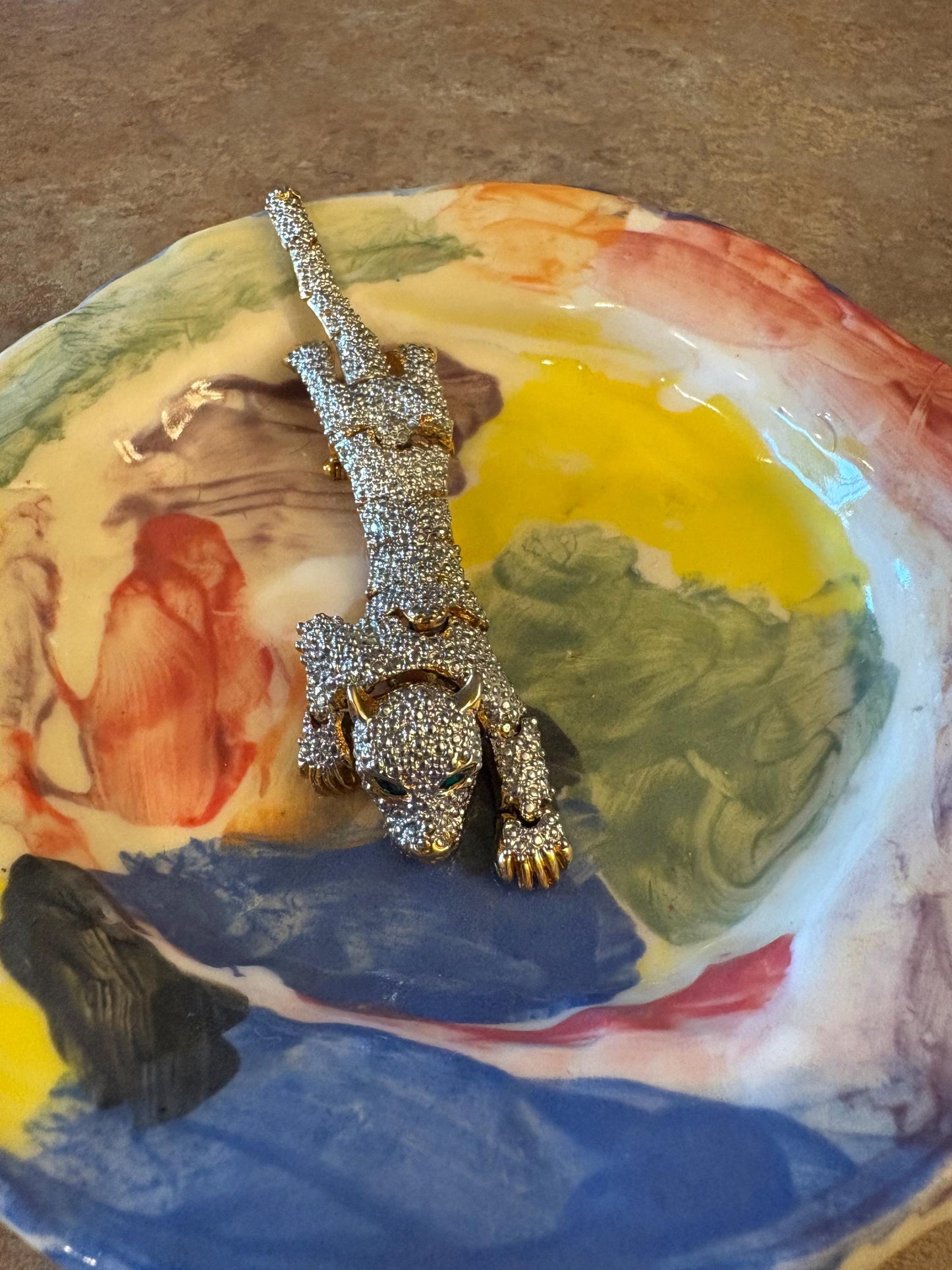 Beautiful vintage 5 inch long rhinestone panther brooch  great condition - statement piece  gift alert - B