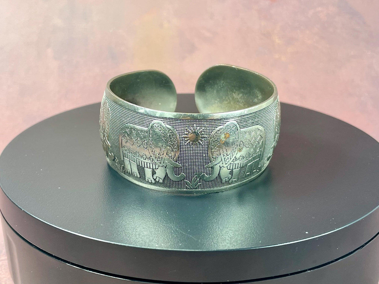 2.25 inch Detailed untested silver Large cuff bracelet with Elephant Design