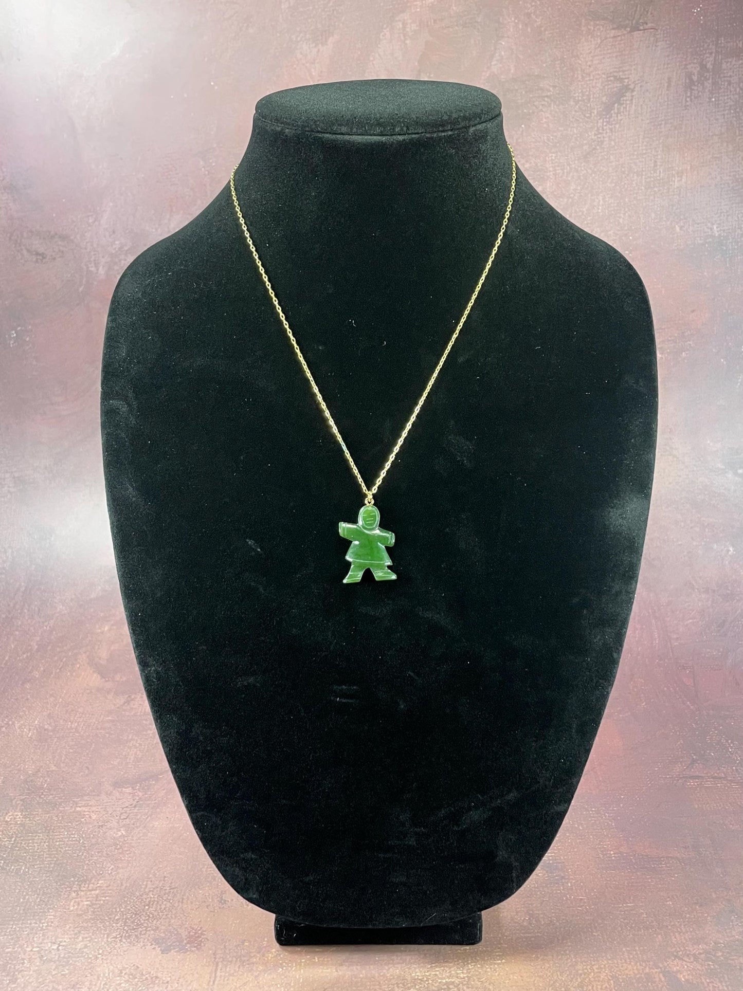 BC Jade Inuit  Inukshuk Pendant  chain included