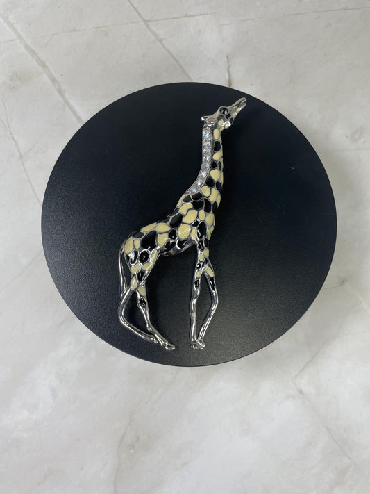 Lovely Large 5 inch Giraffe brooch