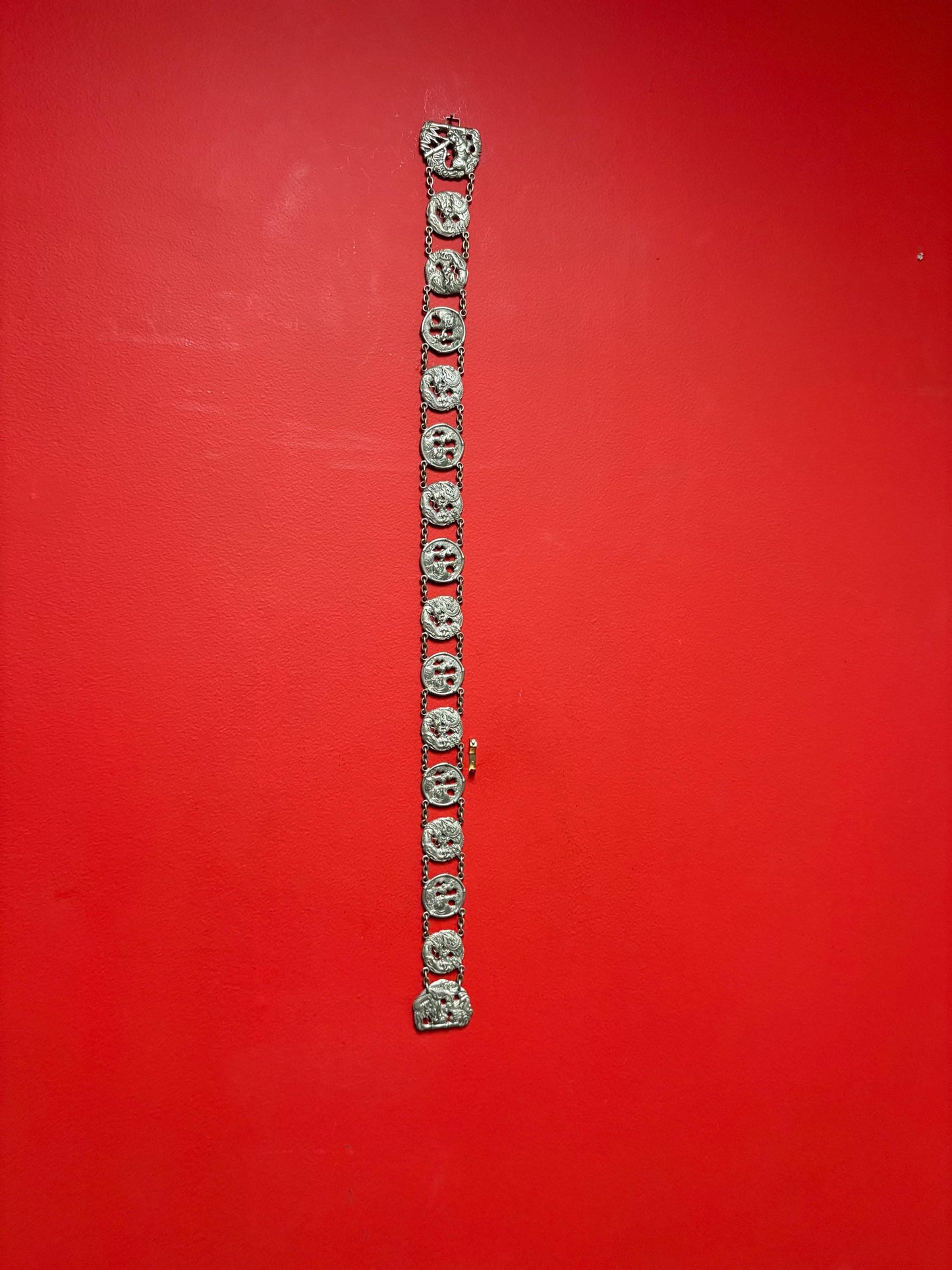 Stunning antique solid Chinese sterling silver belt with amazing imagery and signed on back of each piece  540 g and 26 inches long - B