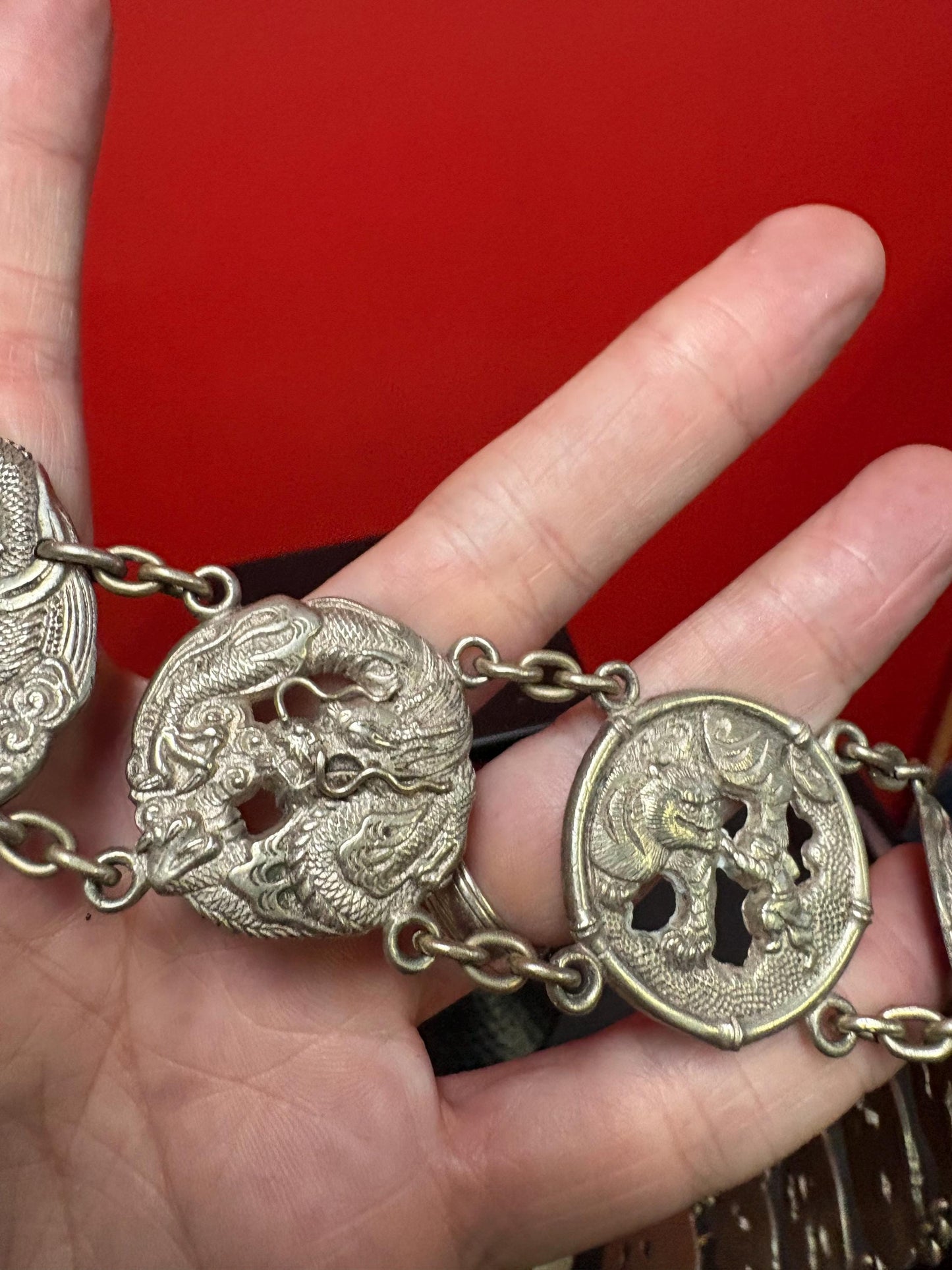 Stunning antique solid Chinese sterling silver belt with amazing imagery and signed on back of each piece  540 g and 26 inches long - B