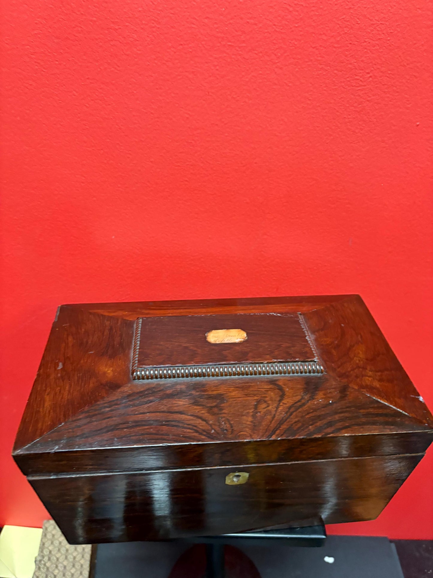 Beautiful 19 century English mahogany tobacco smokers  box  beautiful condition but as is inside - 11 x 6 x 5 high  great decoration
