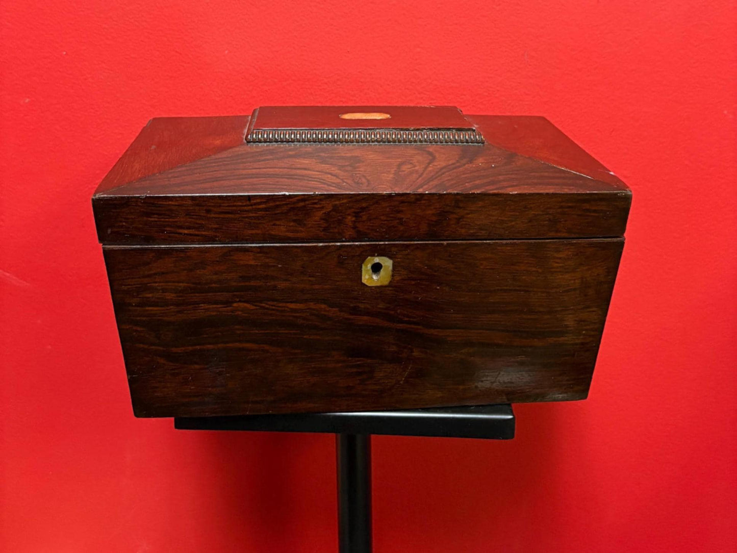 Beautiful 19 century English mahogany tobacco smokers  box  beautiful condition but as is inside - 11 x 6 x 5 high  great decoration