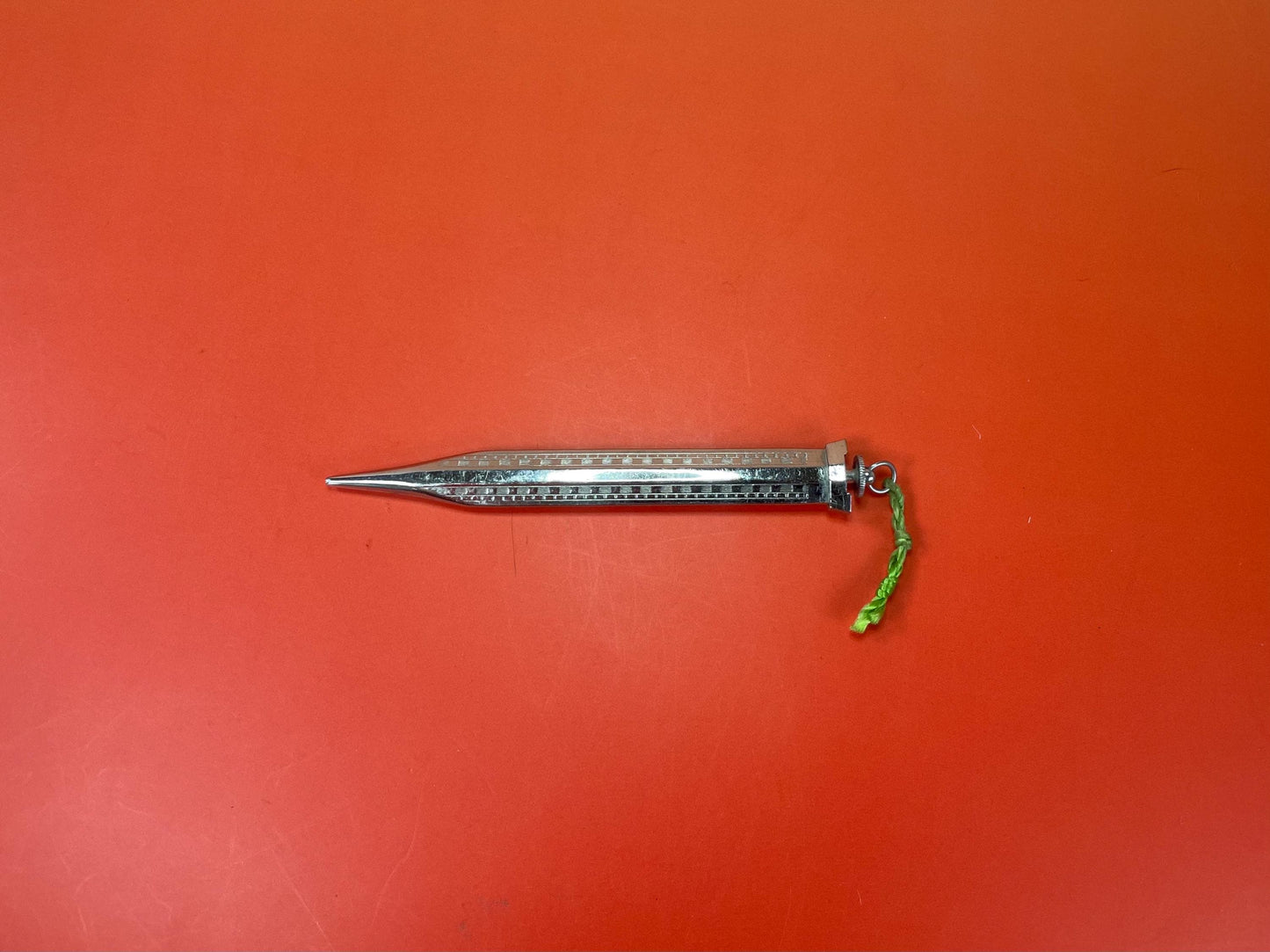 Amazing Vintage Mechanical Pencil with 2 Spare Leads