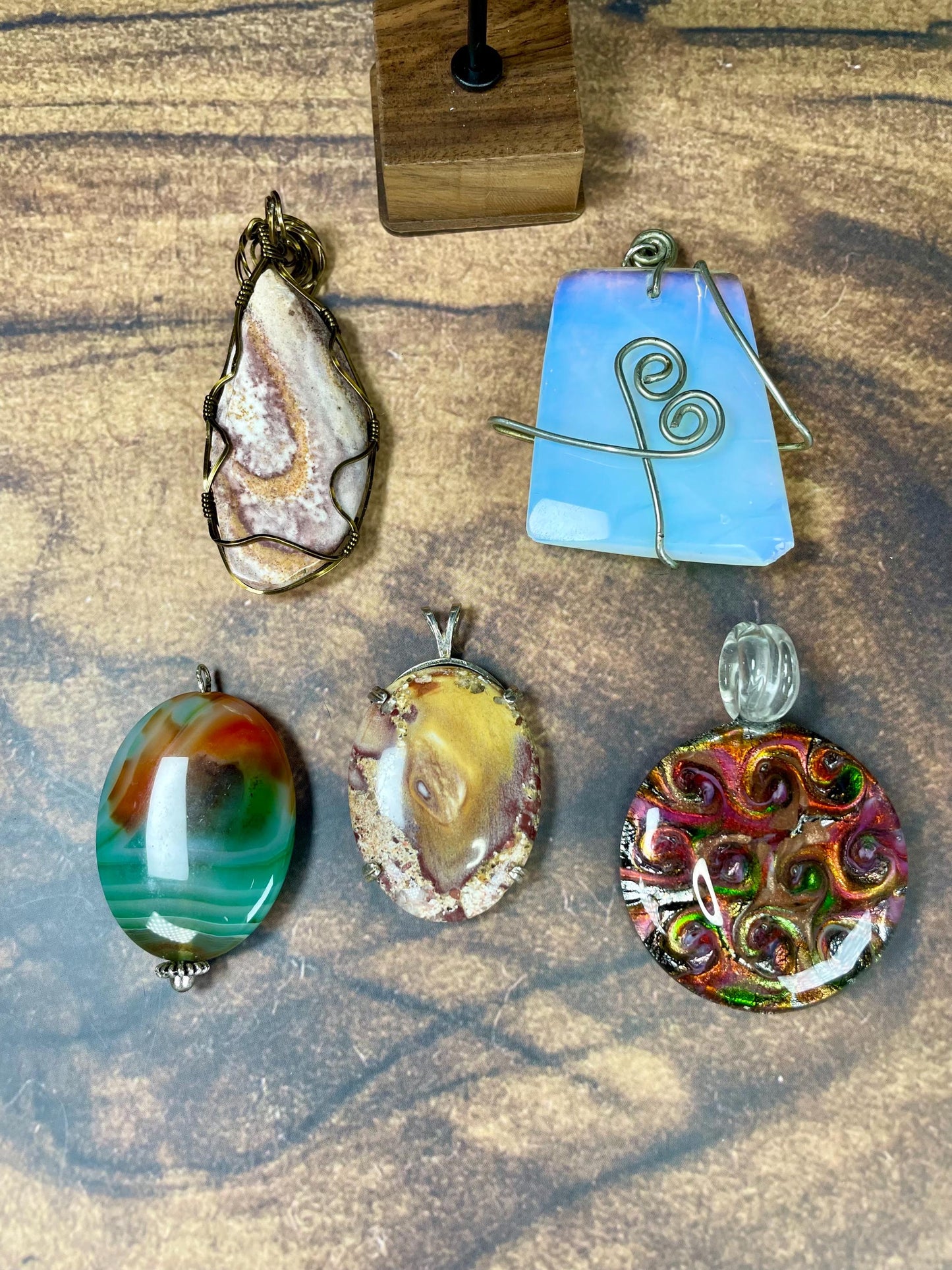 Fabulous job lot of 5 pendants and Shell Earrings perfect for gifts or a reseller