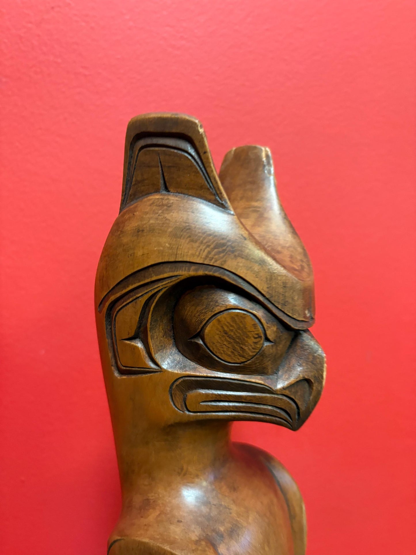 Beautiful indigenous first nation Pacific north West Coast 12 inch cedar eagle totem  by Doug Harper   with as is ear  wow -
