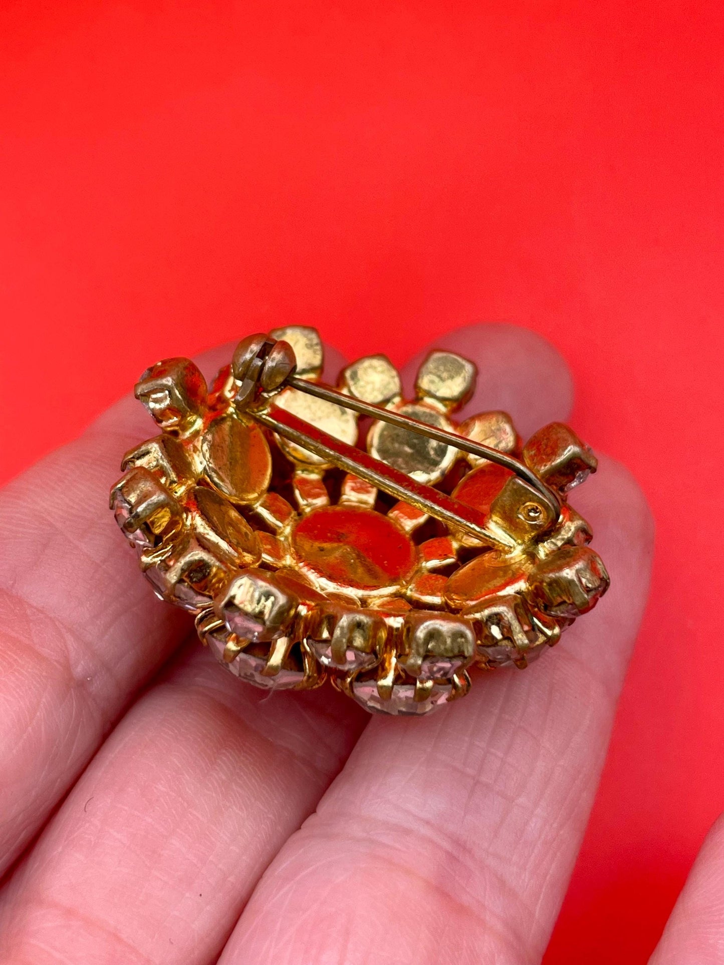 A Beautiful 1.25 inch Gold-tone and Rhinestone Brooch