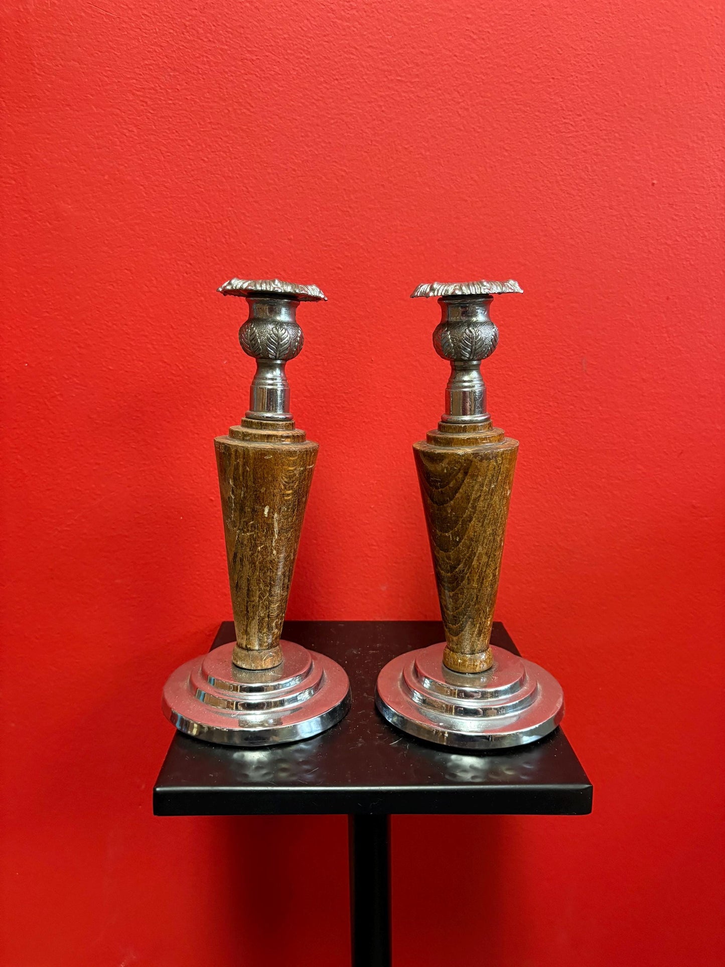 Pair of lovely 9 inch antique oak and silver plate candlesticks  perfect for the table or a gift  great value