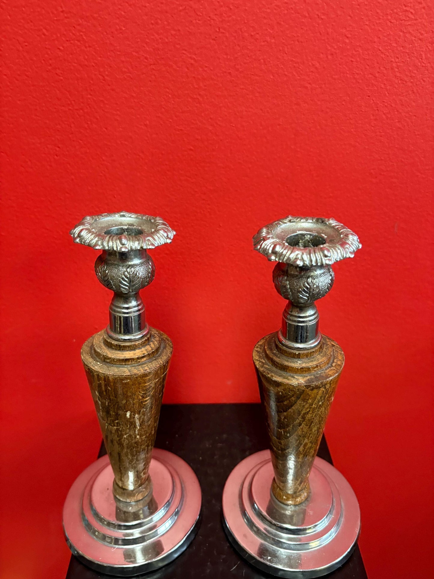 Pair of lovely 9 inch antique oak and silver plate candlesticks  perfect for the table or a gift  great value