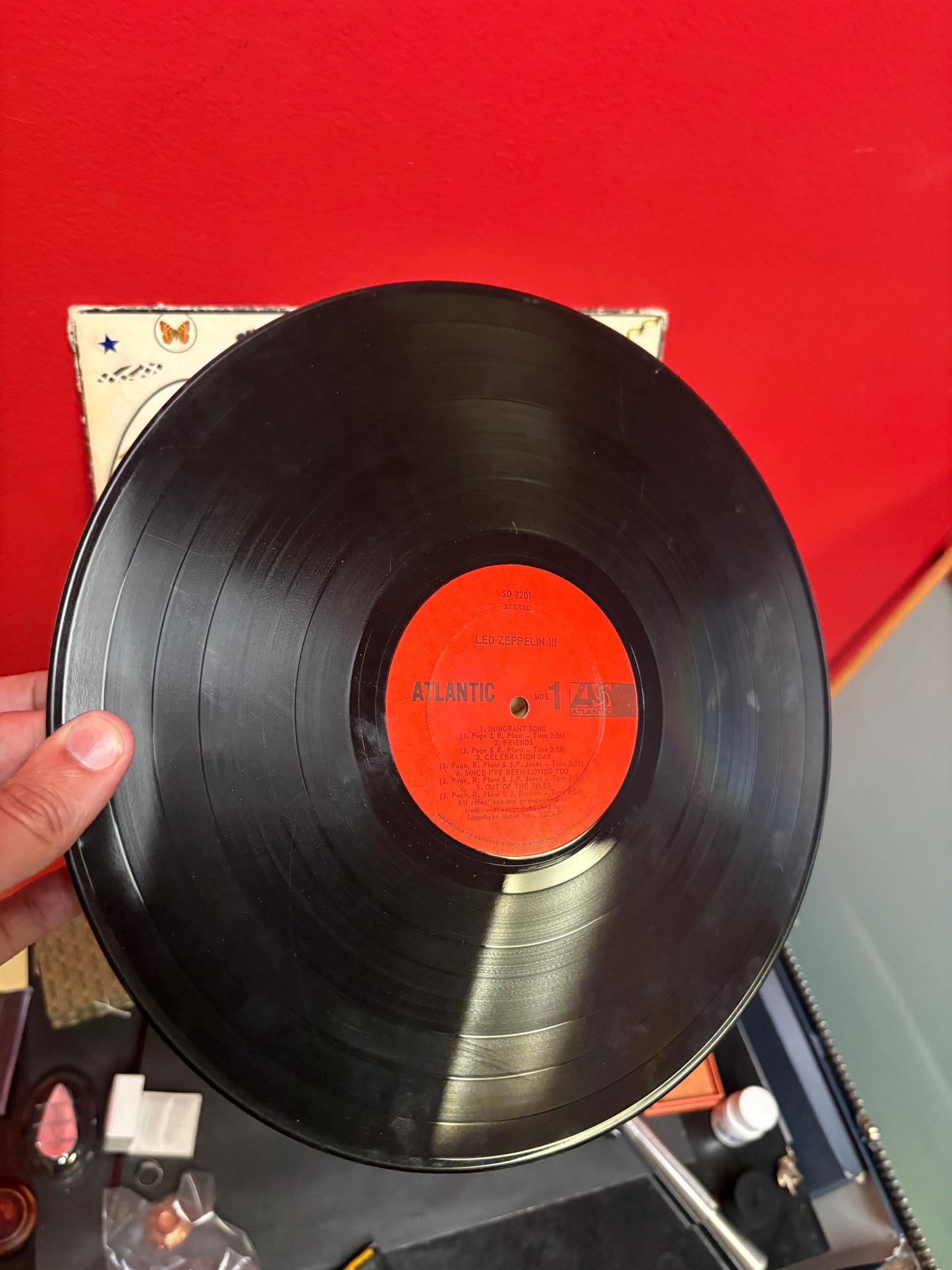 Rare amazing authentic led zeppelin III  red press  pretty good condition  see photos great value