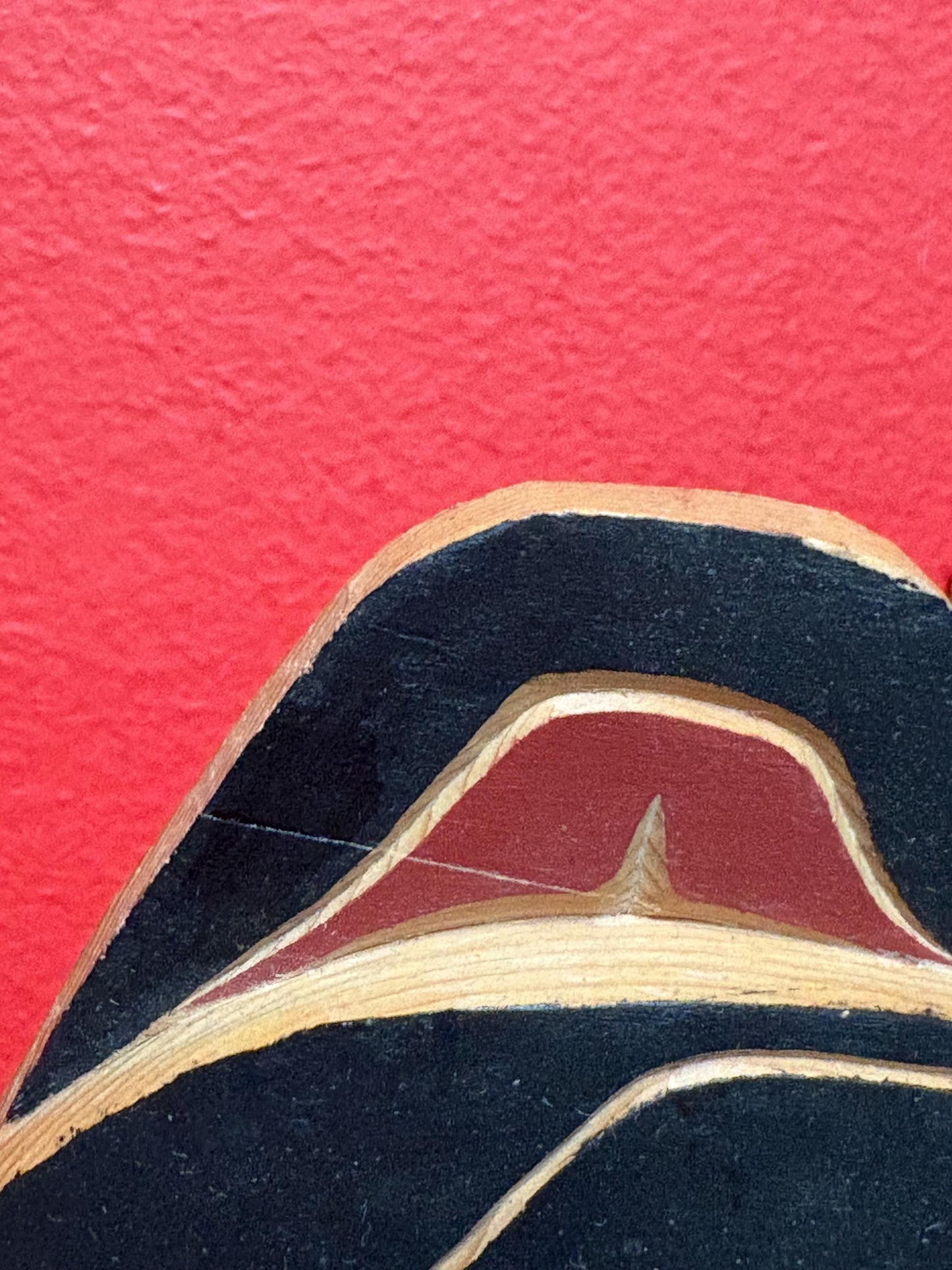 Beautiful 9 x 5.5 inch indigenous First Nations wolf plaque by Gordon Allen