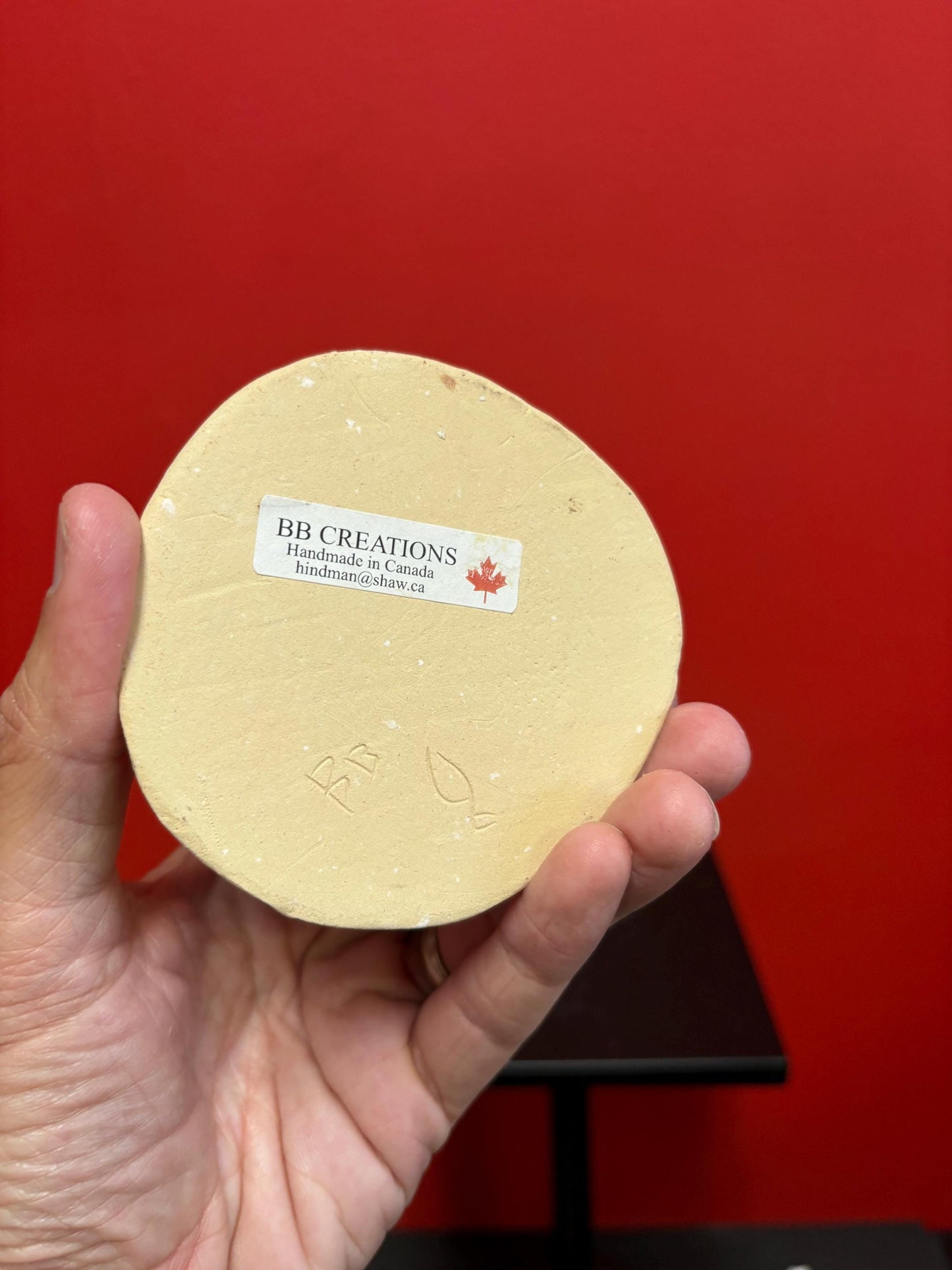 Beautiful Canadian indigenous Inuit signed clay statue of Eskimo and Inukshuk handmade  approx 3  high  perfect condition  great gift