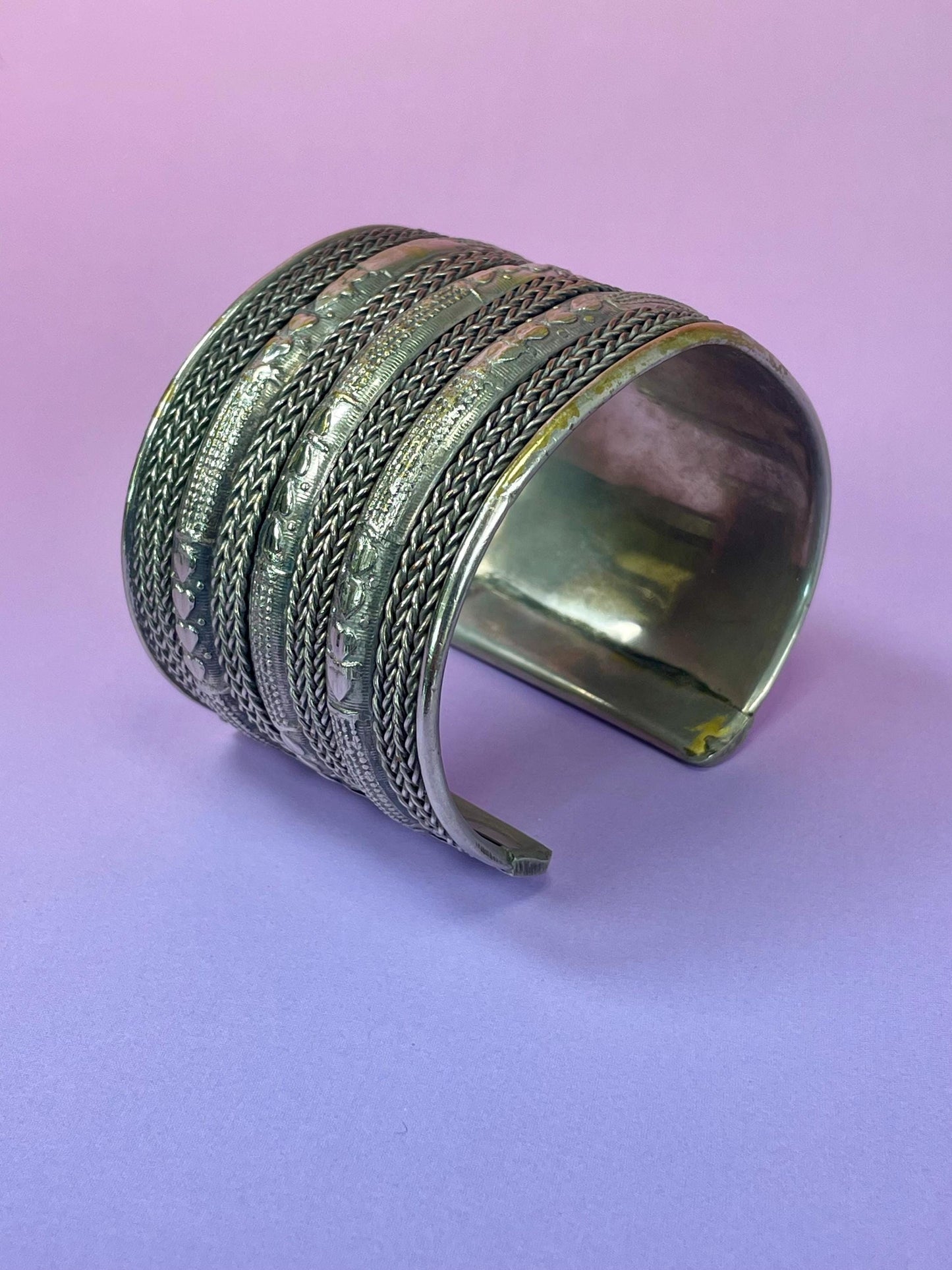 2.5 inch untested silver Detailed cuff bracelet