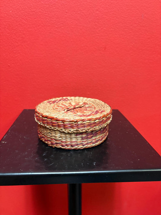 Lovely indigenous woven basket box  good condition - 4  inches by 2 high  great value