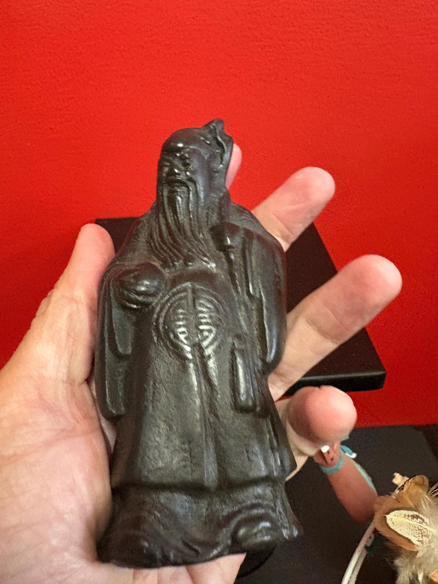 Beautiful antique Chinese bronze statue of Confucius  5 1/2 inches high with great patina