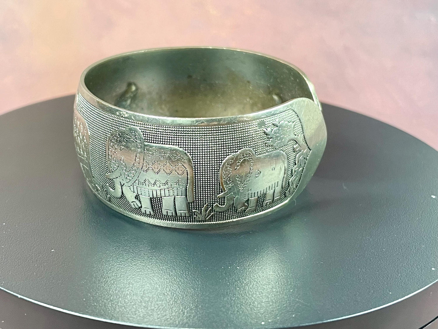 2.25 inch Detailed untested silver Large cuff bracelet with Elephant Design