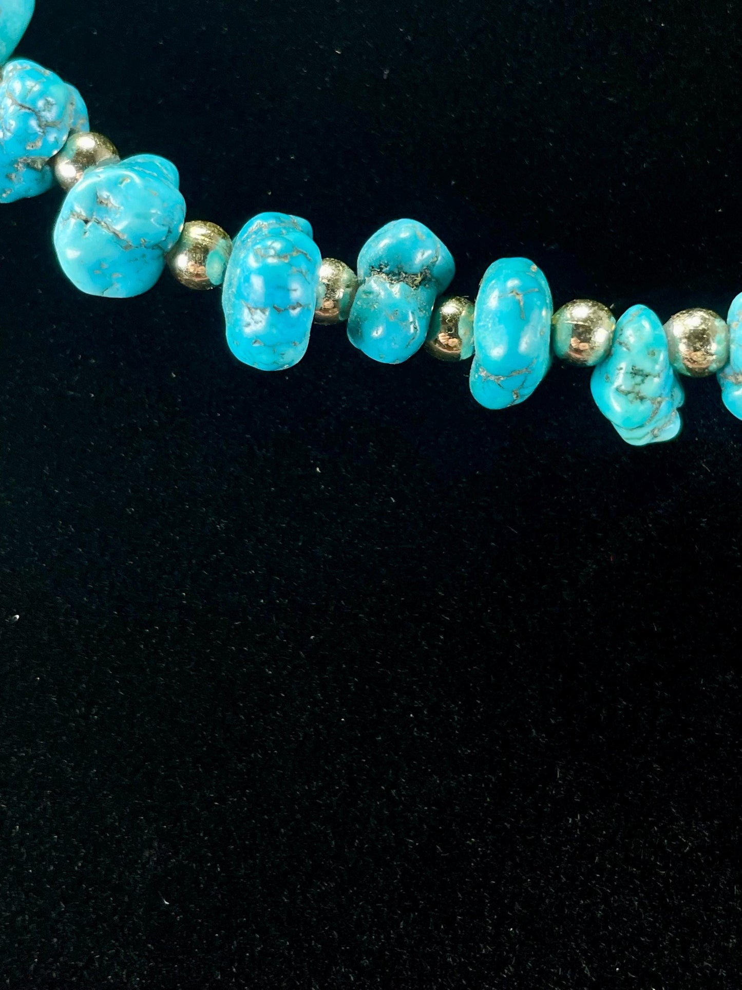 Approx 18 inch Turquoise And Silver bead Necklace