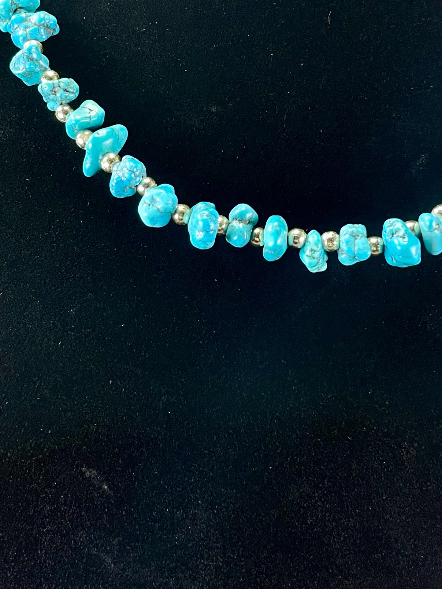 Approx 18 inch Turquoise And Silver bead Necklace