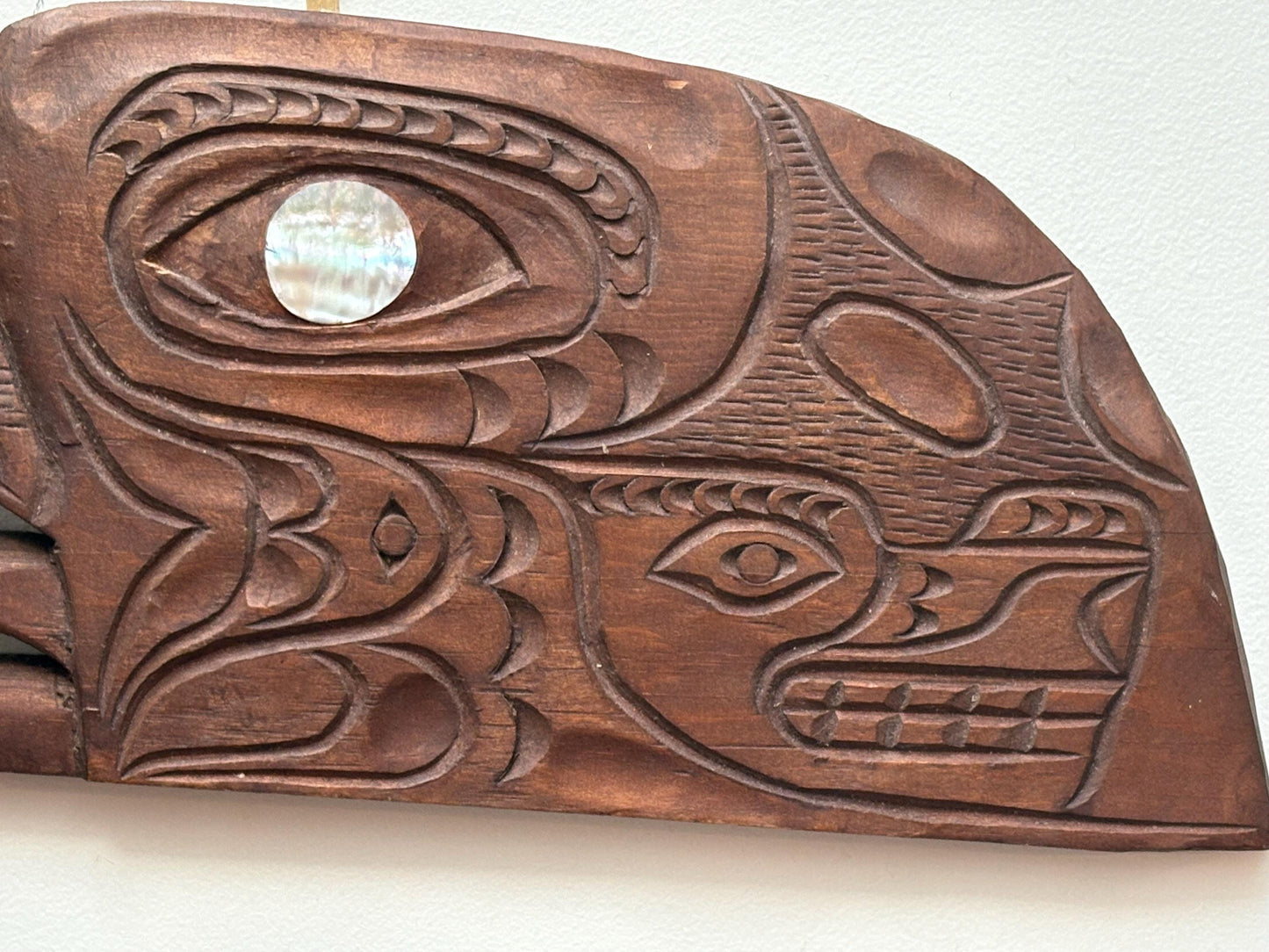 Amazing signed indigenous first Nations, Pacific Northwest Coast Raven plaque with abalone eye  great detail - 16 x 6 high  RS