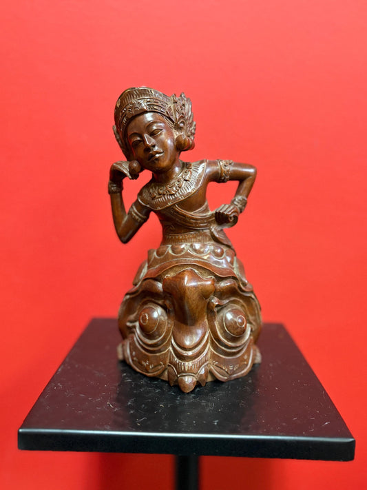 Beautiful antique 8 inch tall Indonesian wooden lady and mask statue  great detail  wow