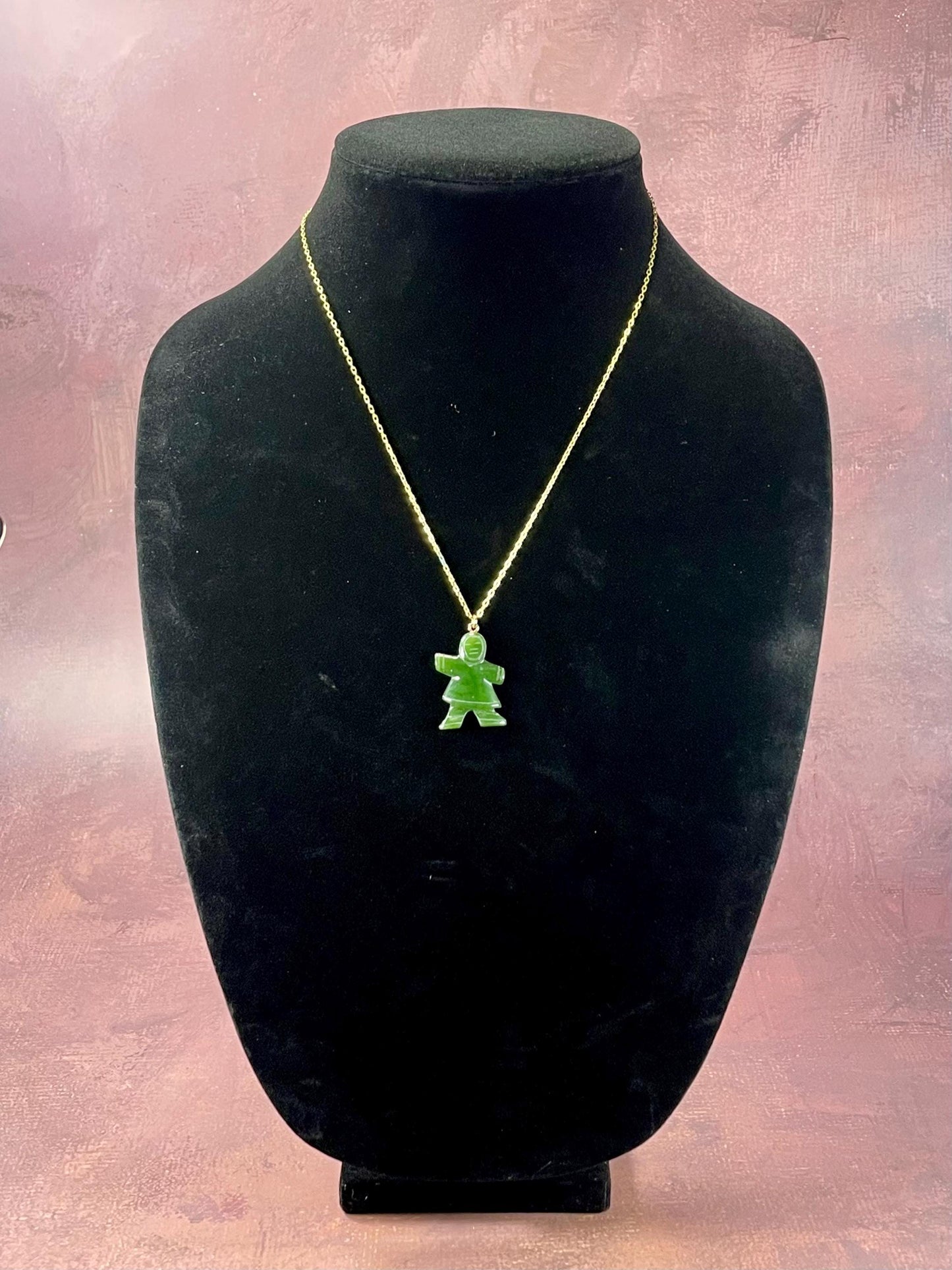 BC Jade Inuit  Inukshuk Pendant  chain included