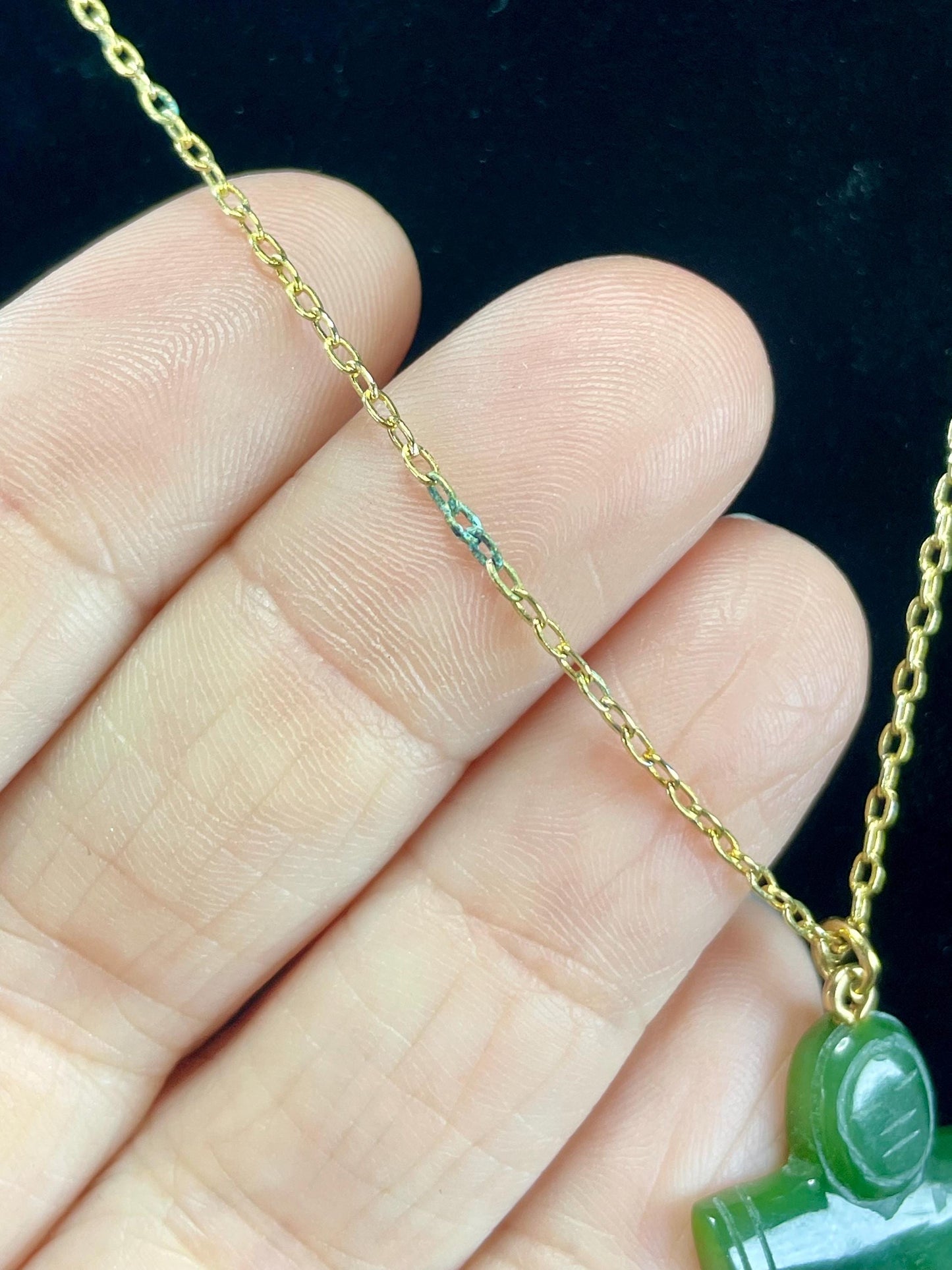 BC Jade Inuit  Inukshuk Pendant  chain included